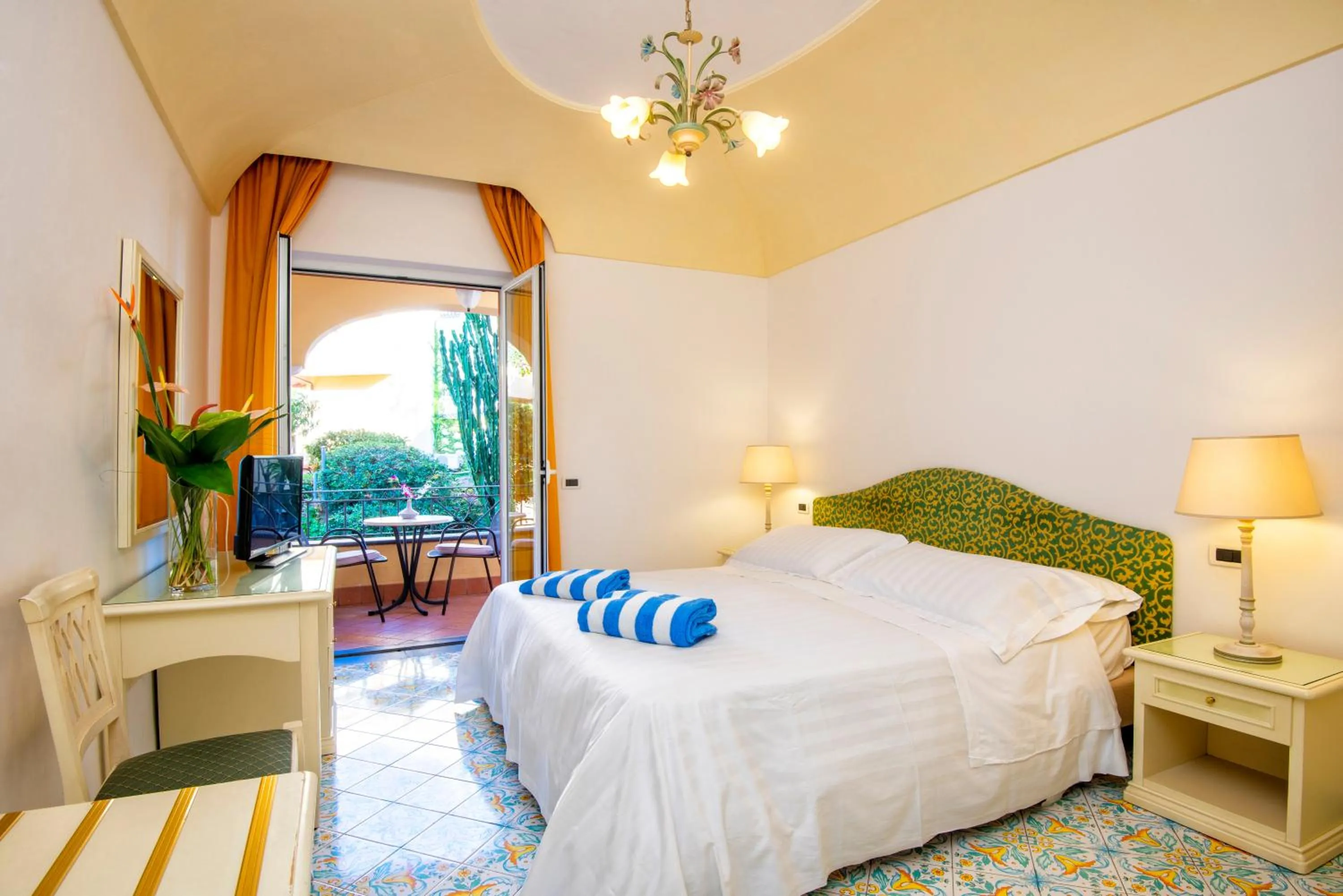 Bed in Hotel San Lorenzo Thermal Spa