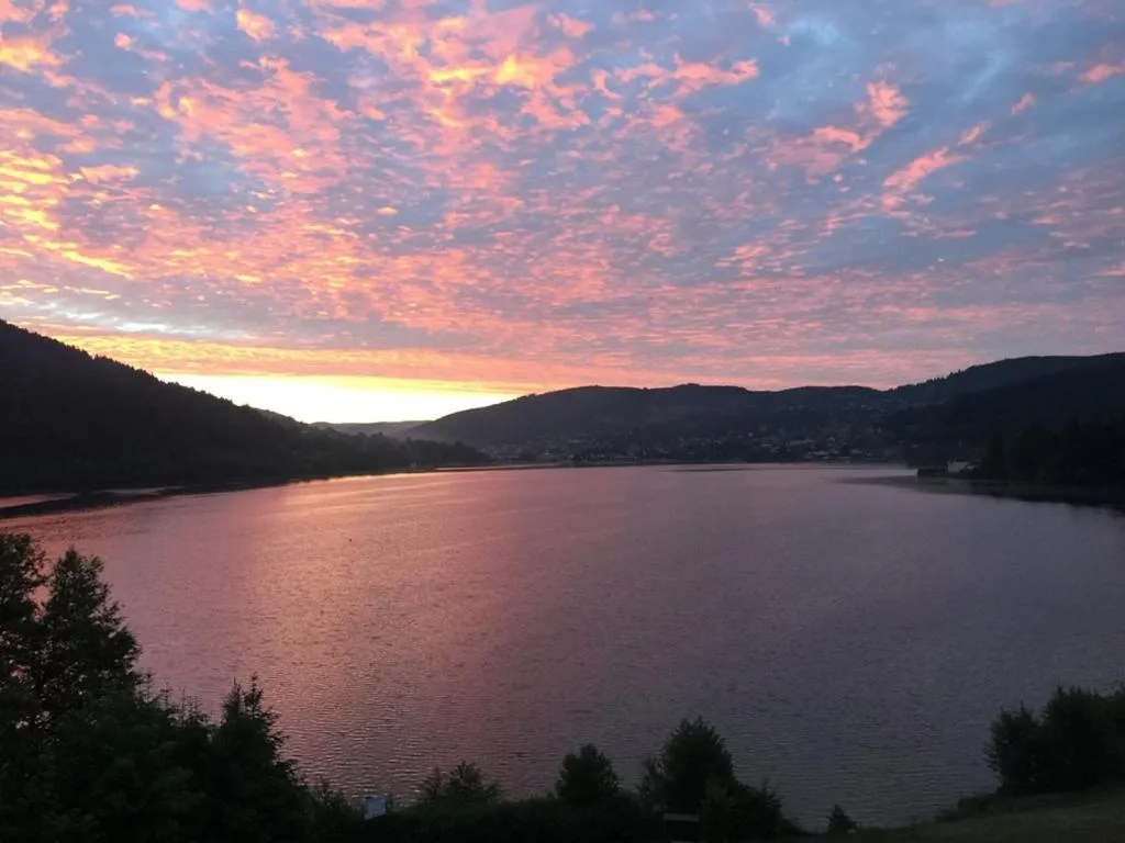 Lake view in L'Auberge au Bord du Lac