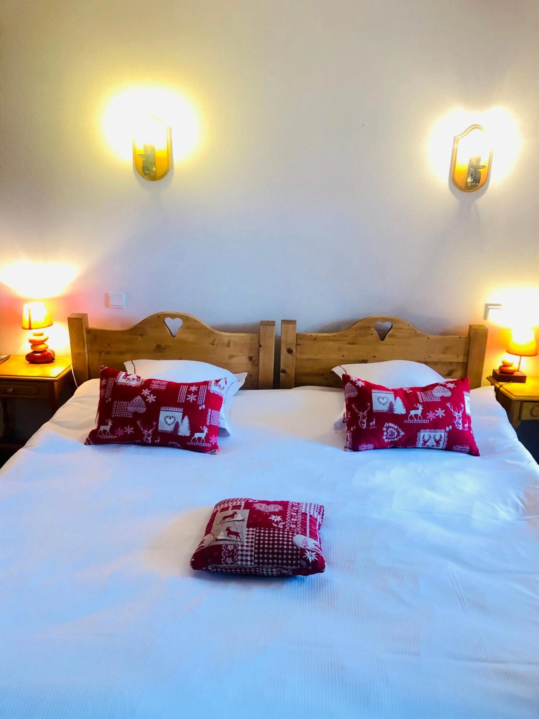 Bed in L'Auberge au Bord du Lac