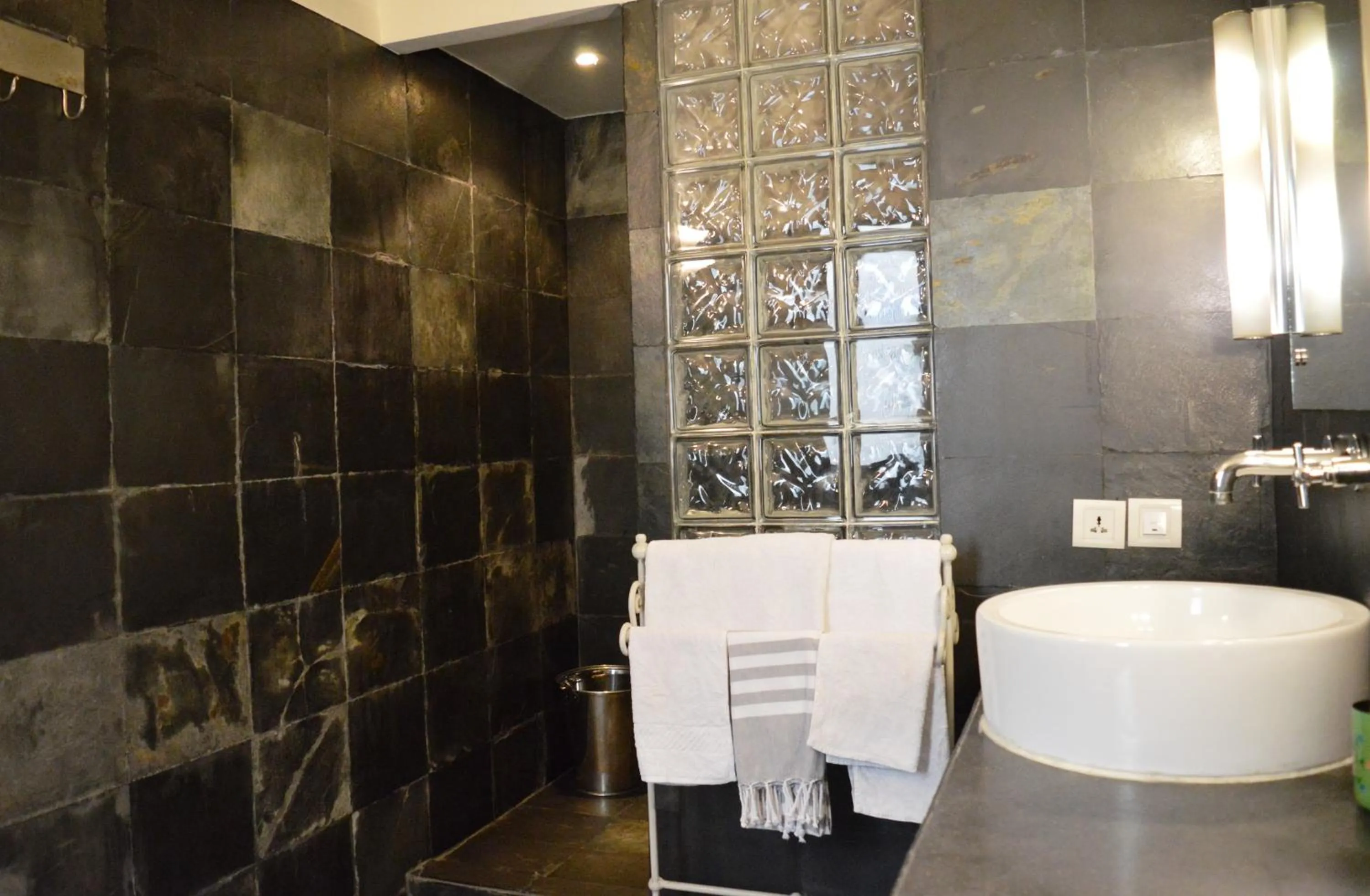 Bathroom in Zaza Stay