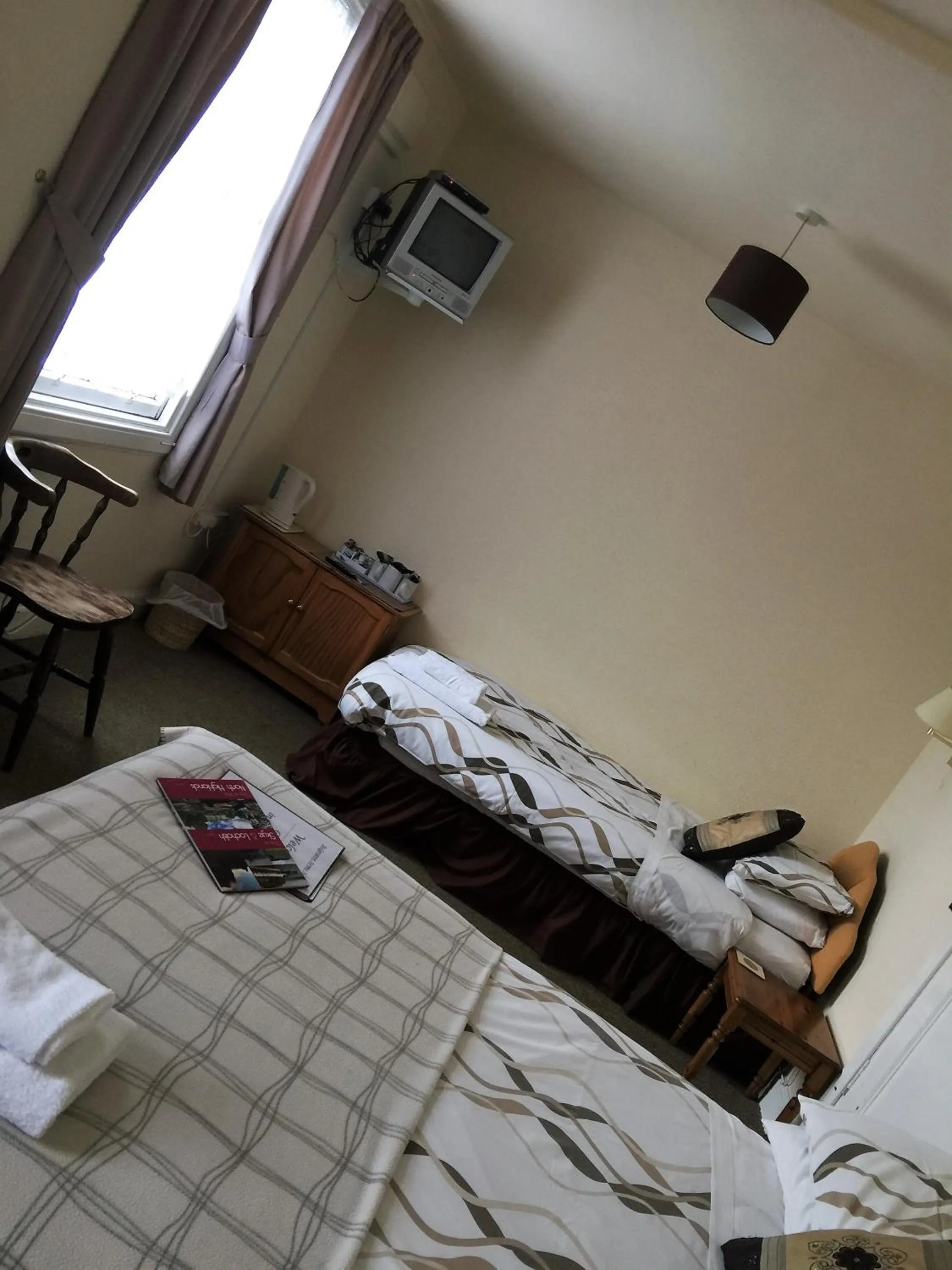 Bed in Belgrave Arms Hotel