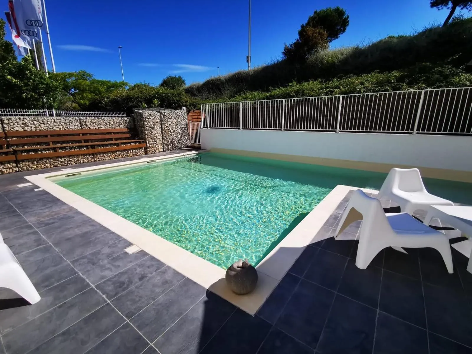 Patio in Campanile Montpellier Ouest - Croix D'Argent