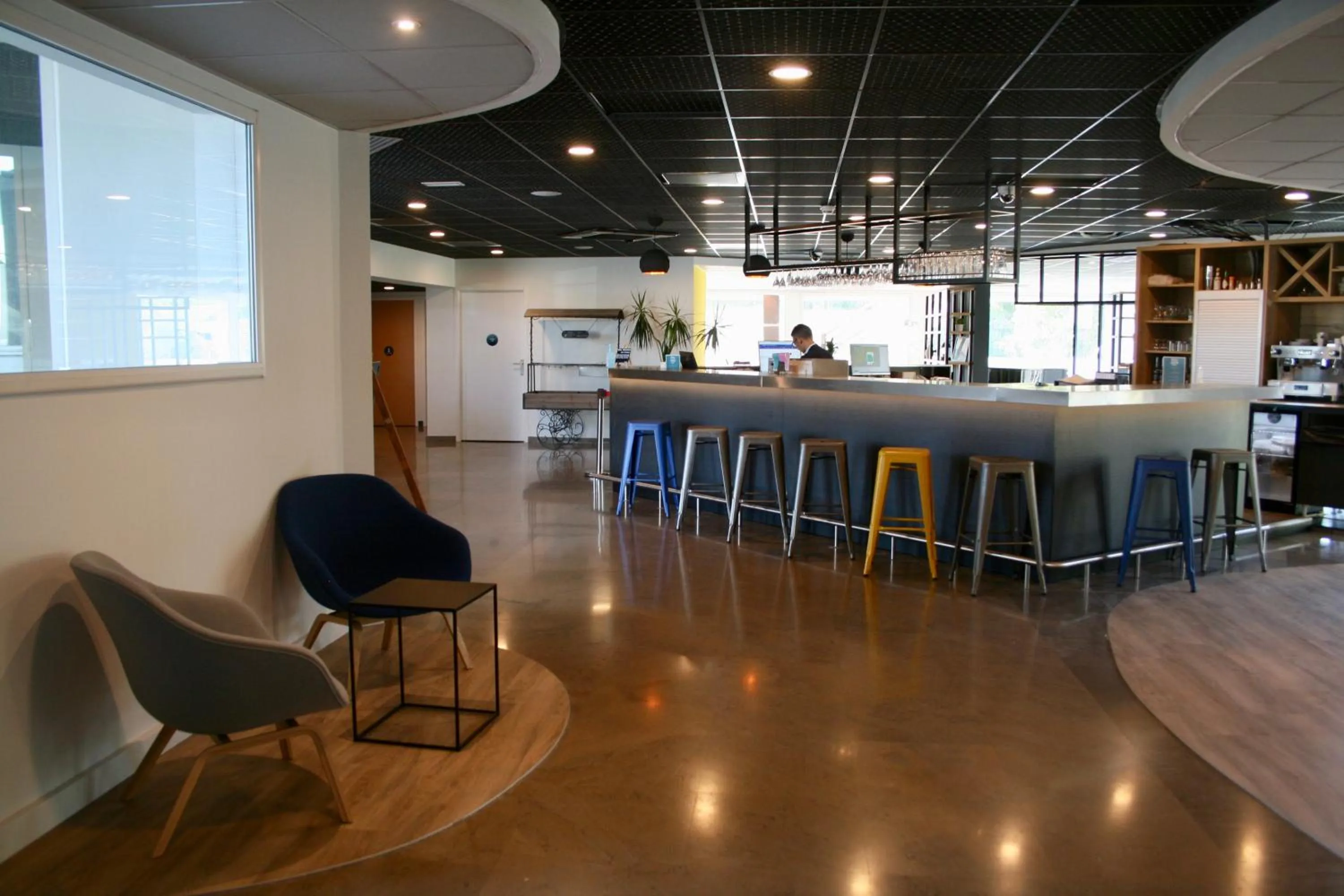 Lobby or reception in Campanile Montpellier Ouest - Croix D'Argent