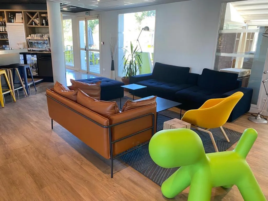 Lobby or reception in Campanile Montpellier Ouest - Croix D'Argent