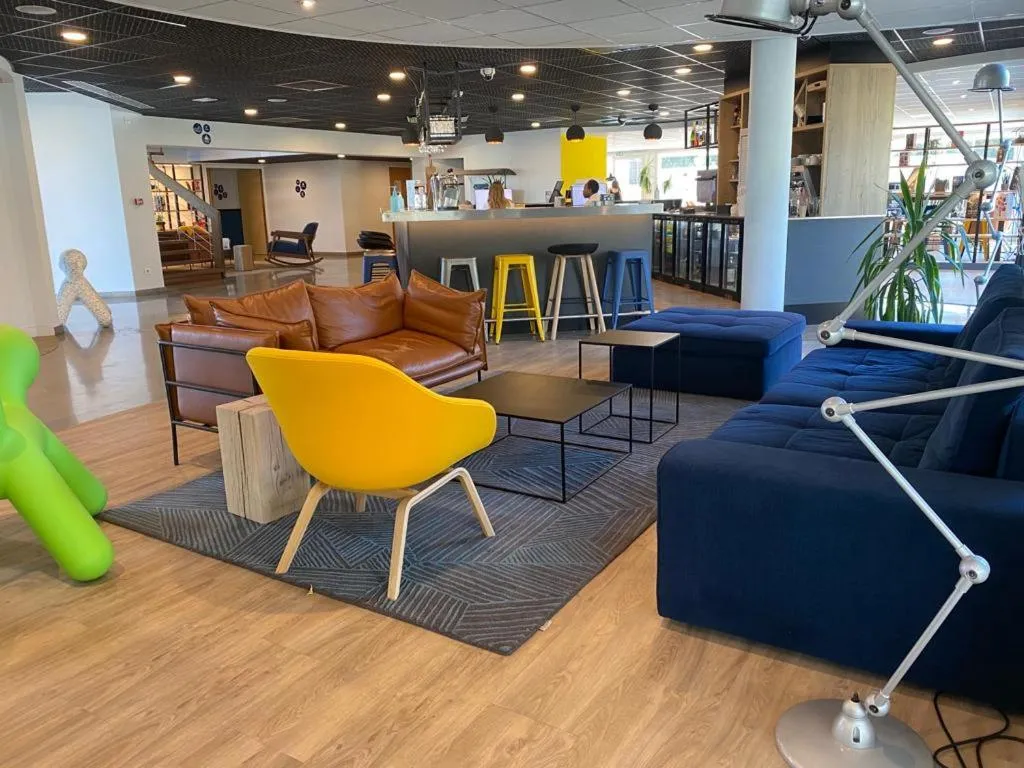 Lobby or reception in Campanile Montpellier Ouest - Croix D'Argent