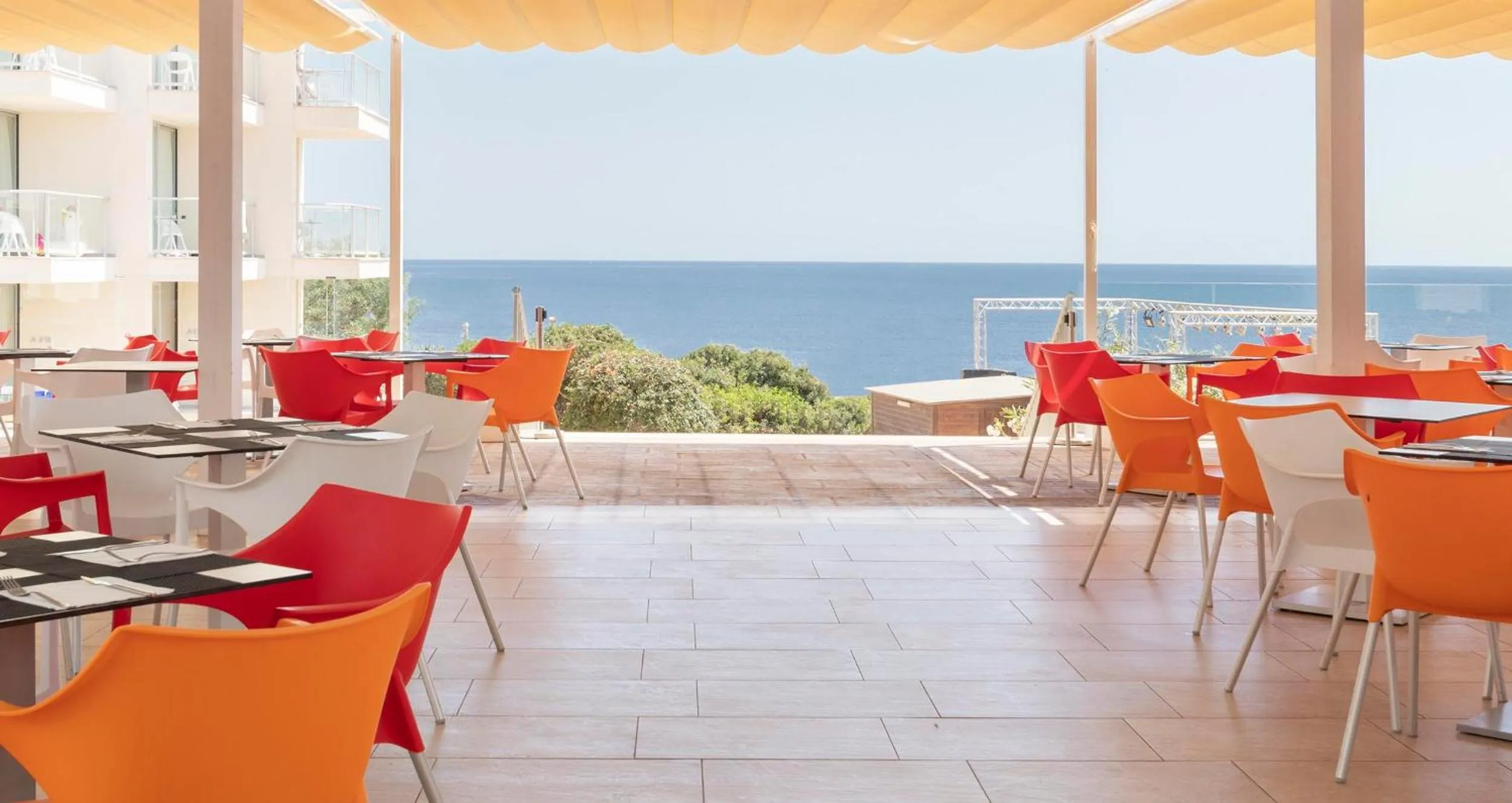 Restaurant/places to eat in Hotel Palia Maria Eugenia