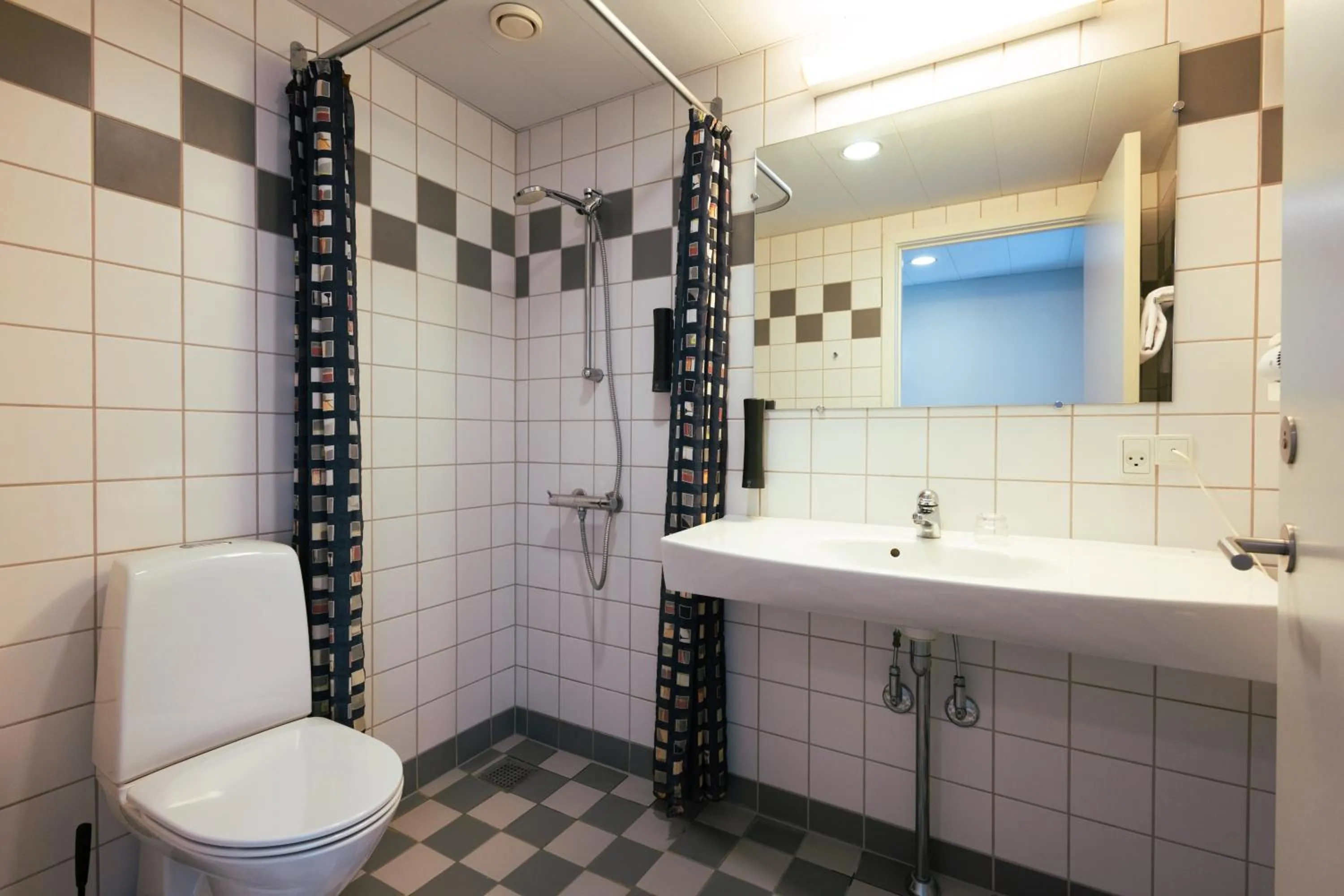 Bathroom in Milling Hotel Søpark