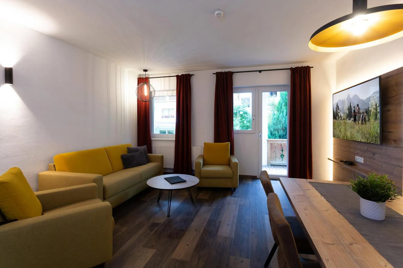 TV and multimedia in Aparthotel Tyrol