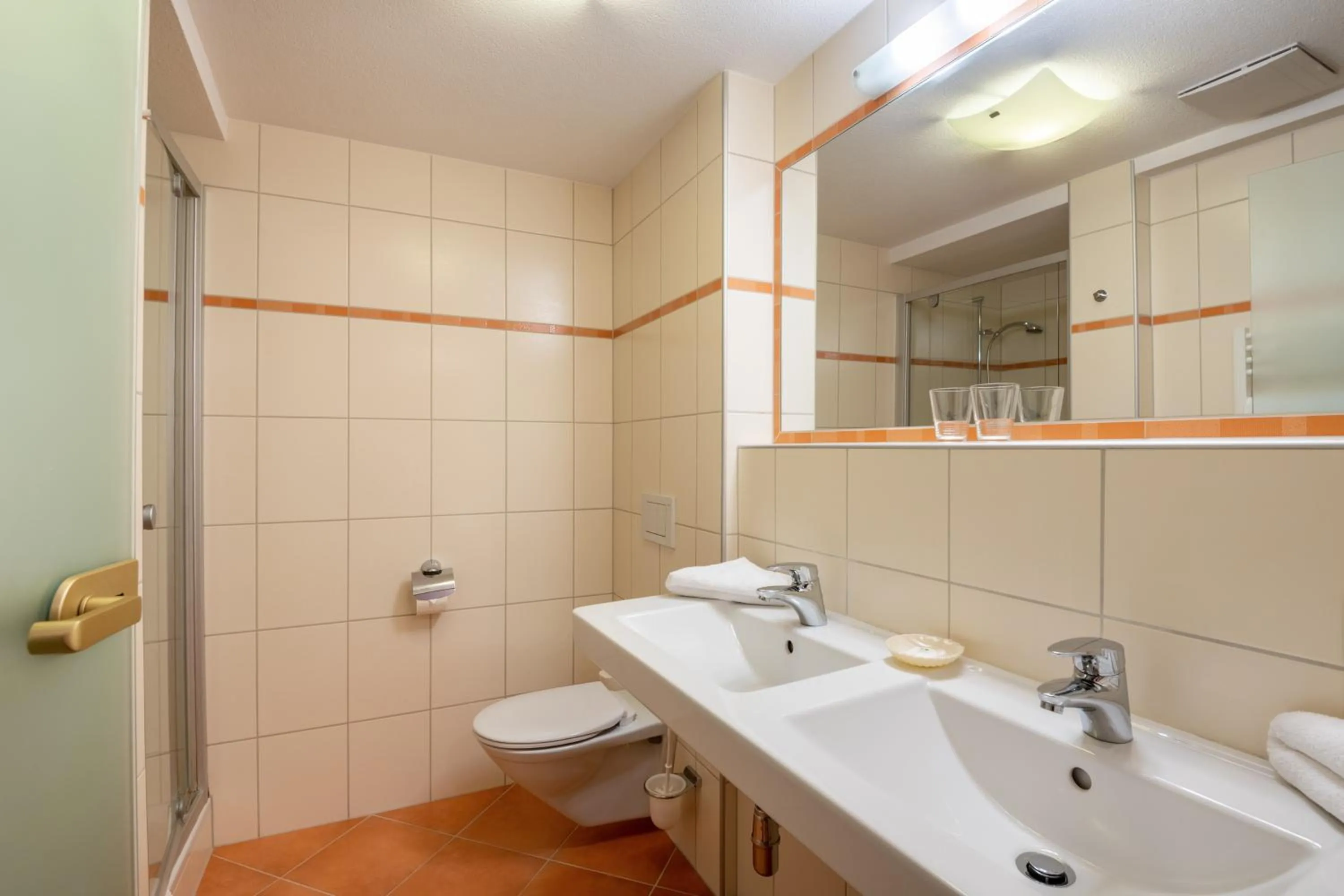 Shower in Aparthotel Tyrol