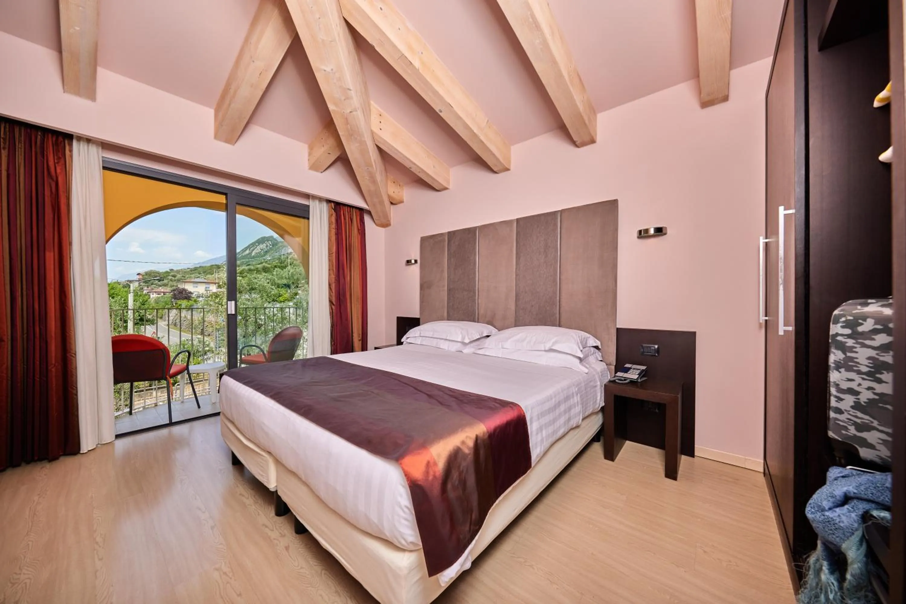 Photo of the whole room in Hotel Europa