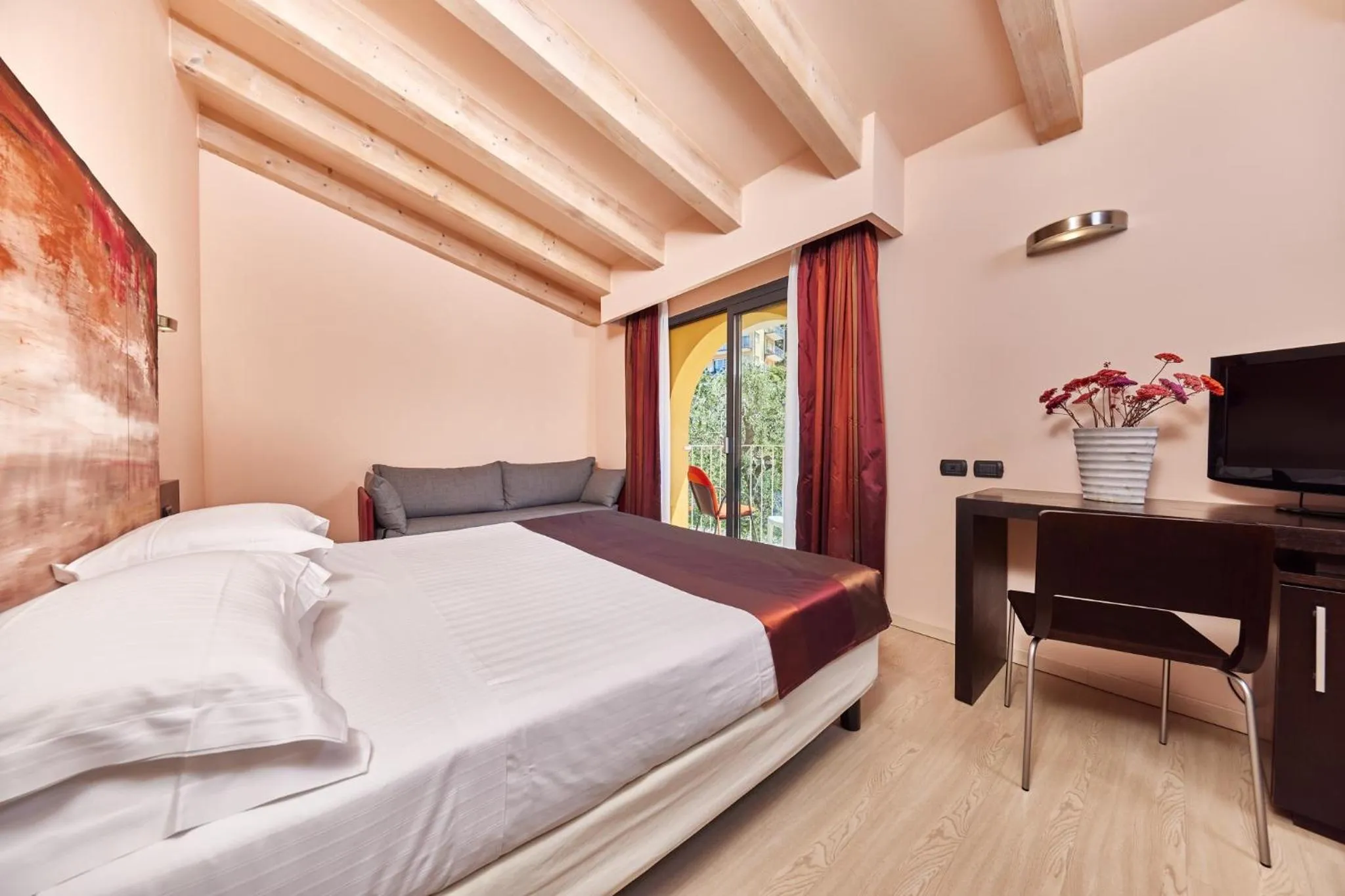 Photo of the whole room in Hotel Europa