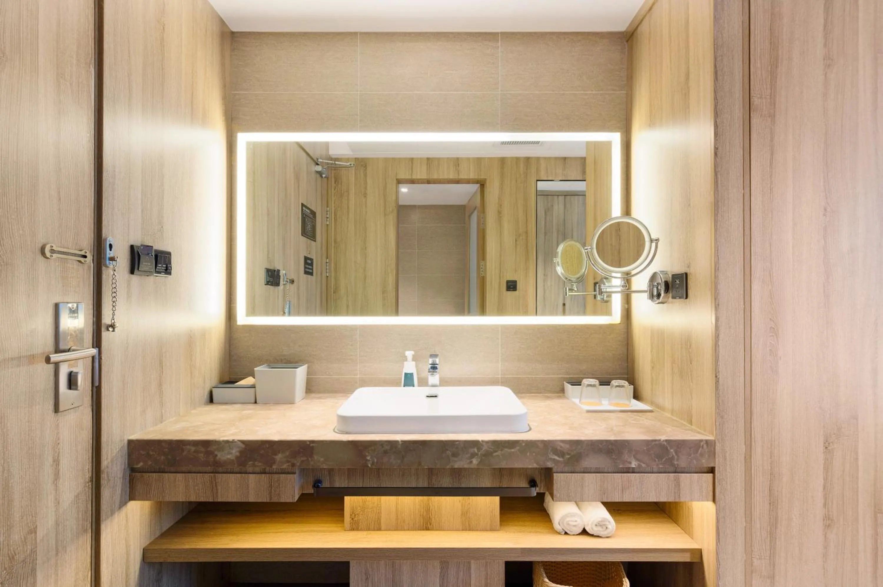 Property building in Atour Hotel Chongqing Jiefangbei