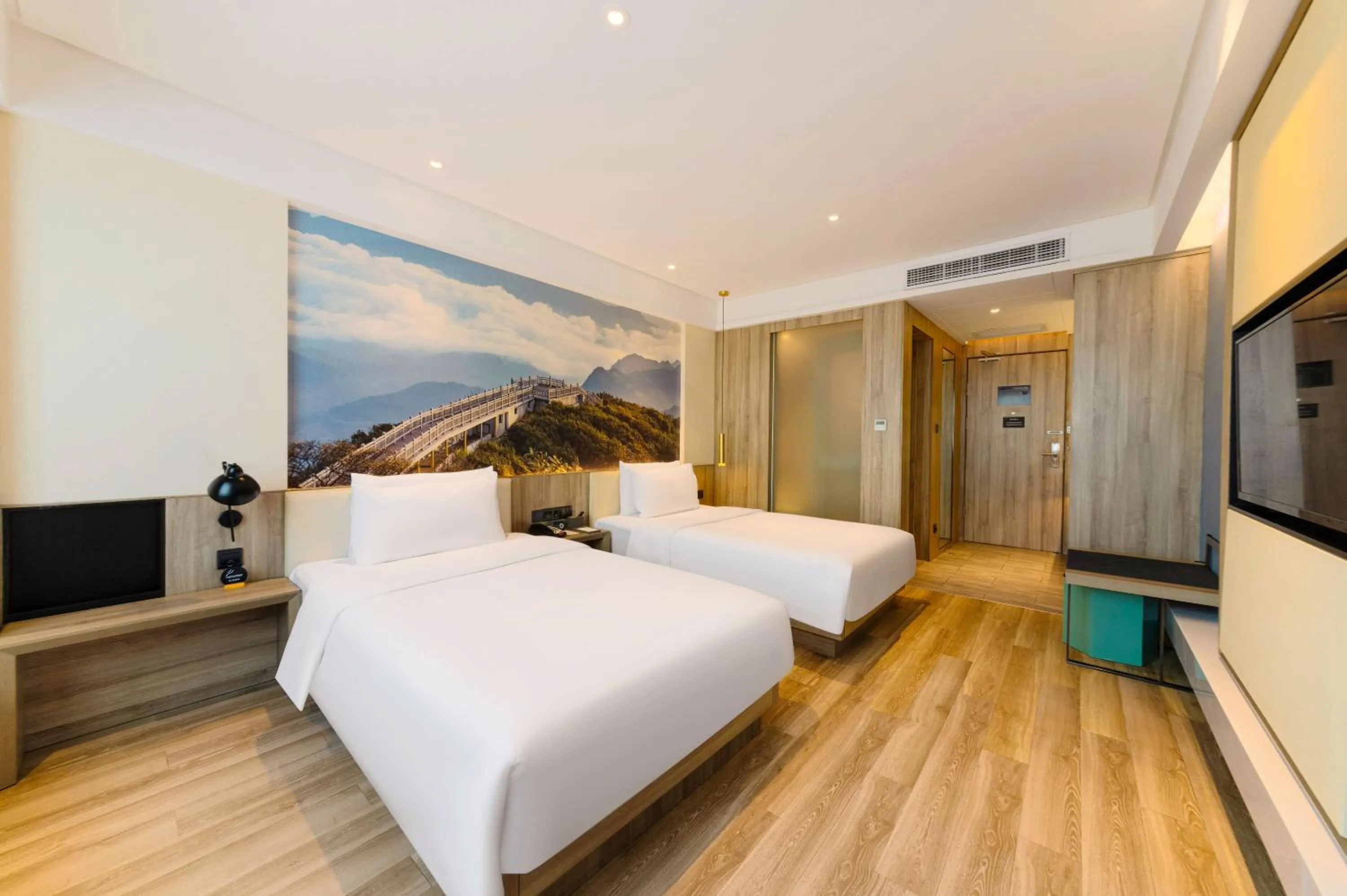 Bed in Atour Hotel Chongqing Jiefangbei