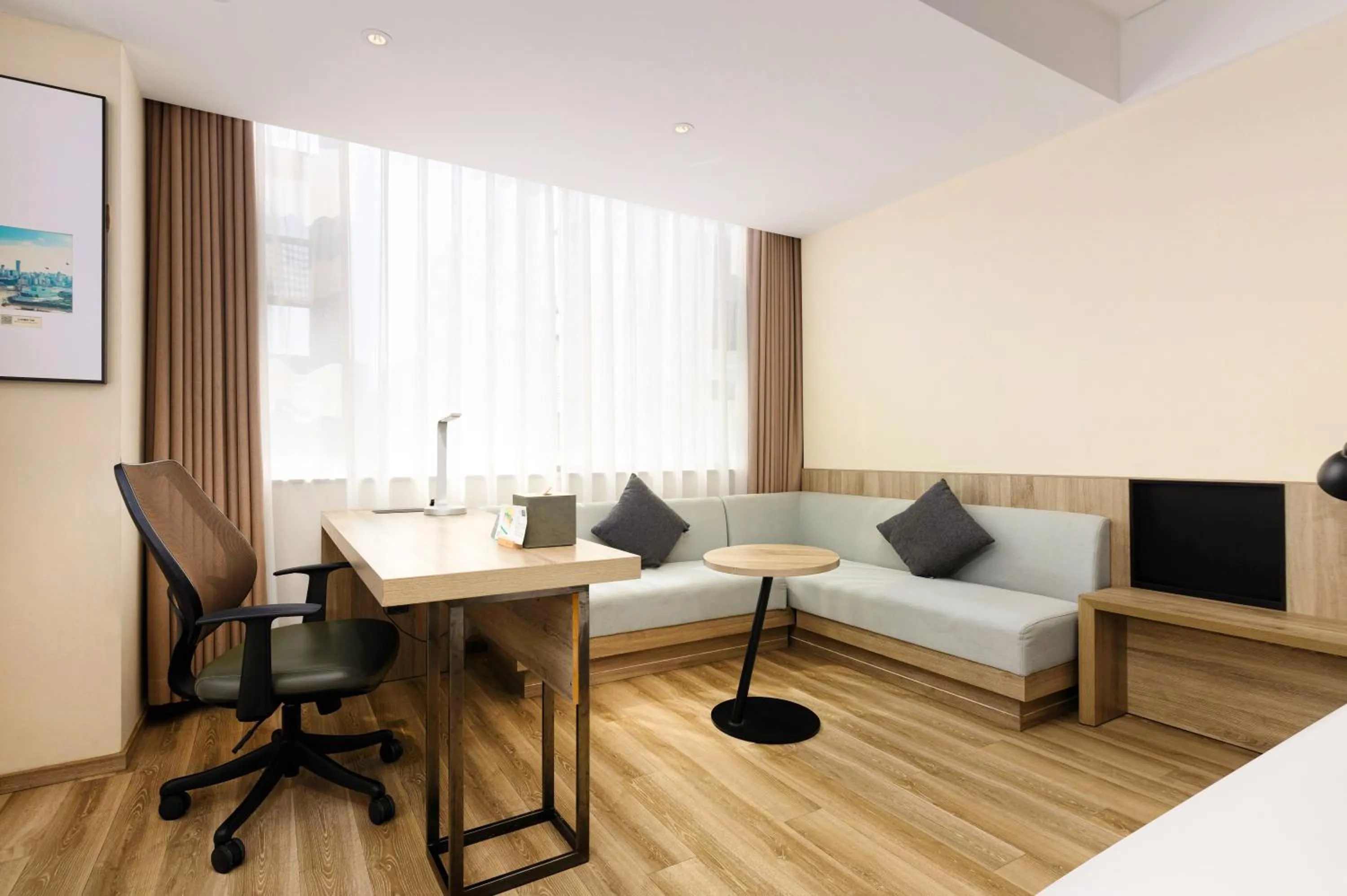 Seating area in Atour Hotel Chongqing Jiefangbei