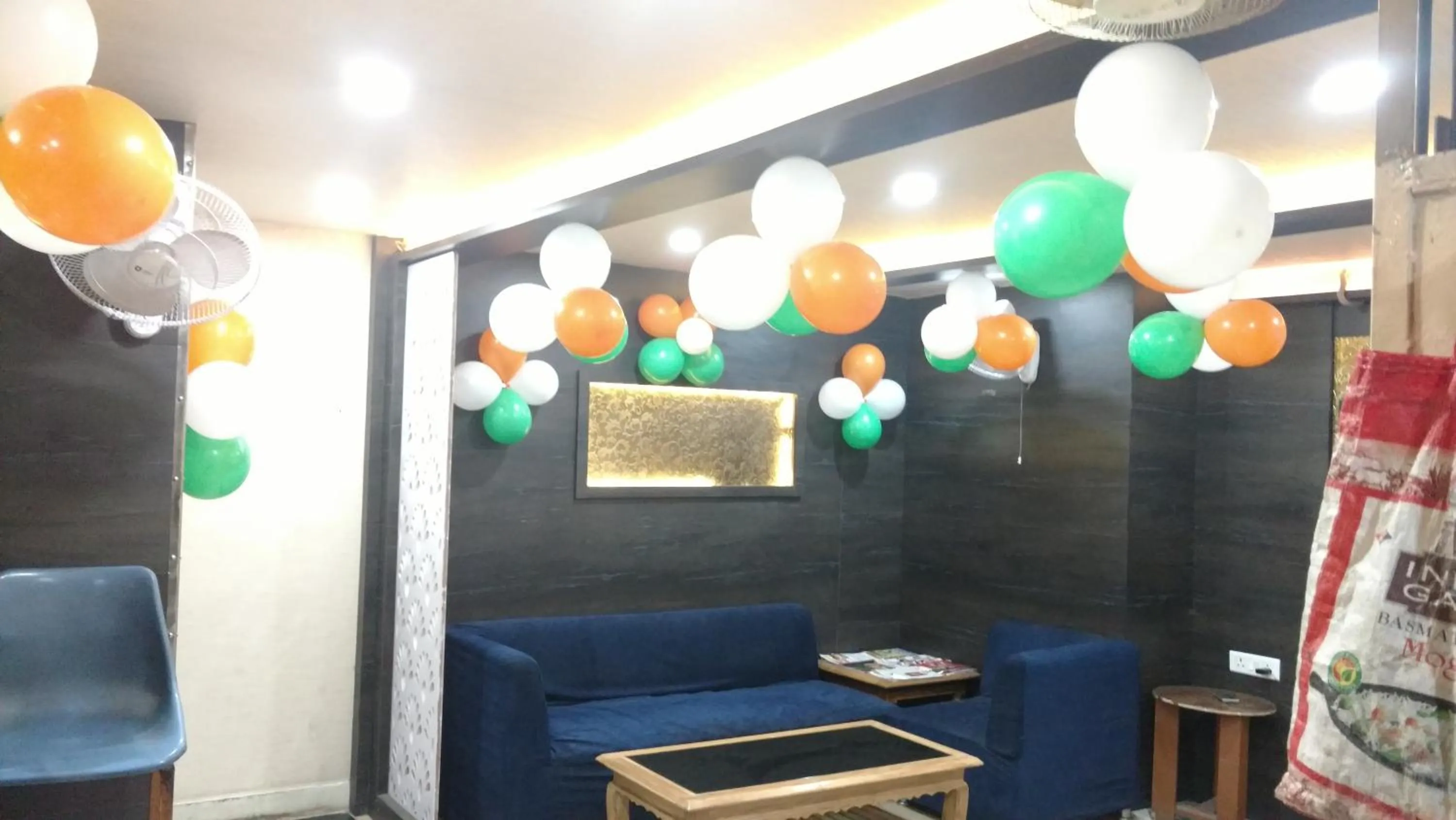 Lobby or reception in City Hotel