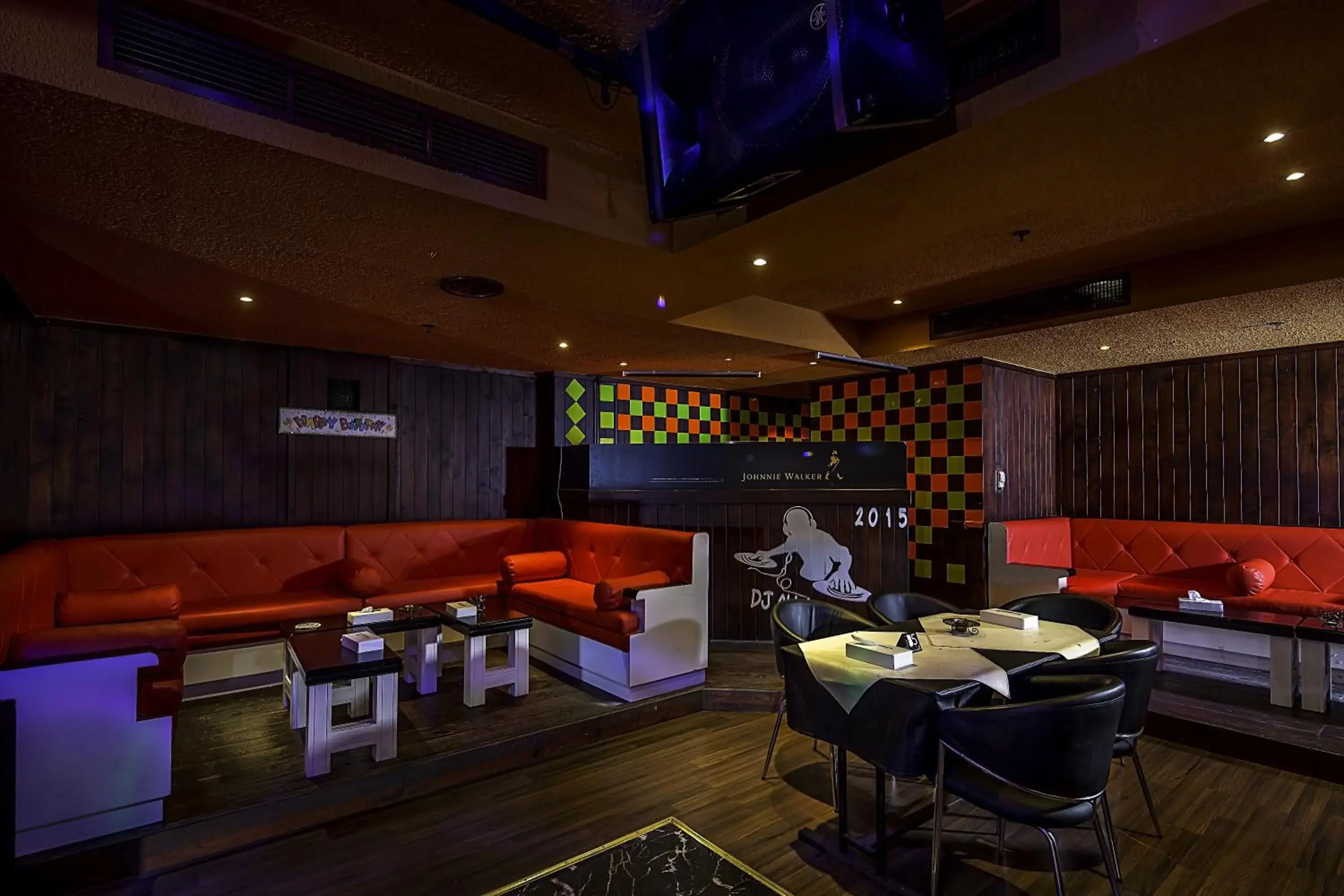 Lounge or bar, Restaurant/Places to Eat in Taj Plaza Hotel