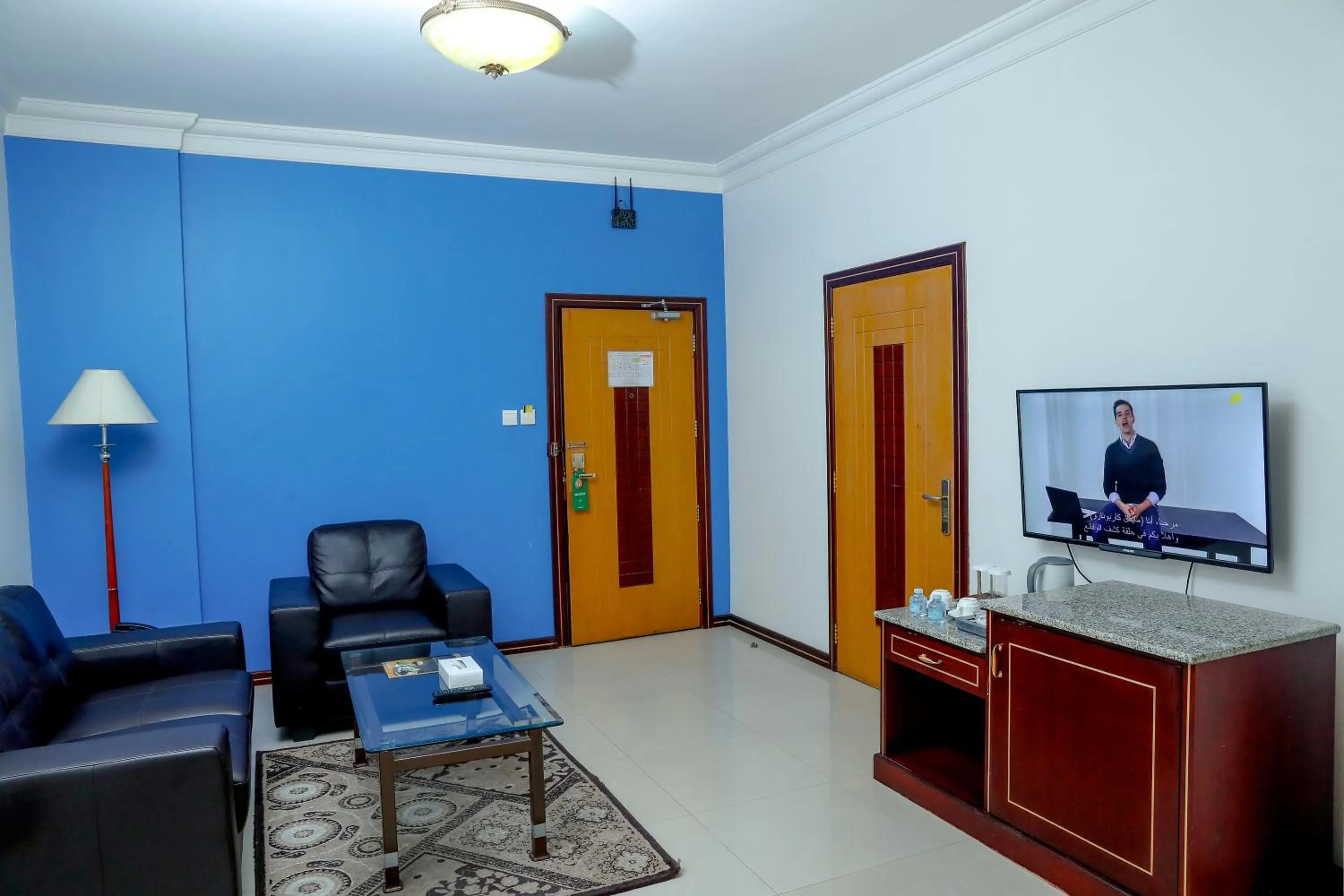 Living room in Taj Plaza Hotel