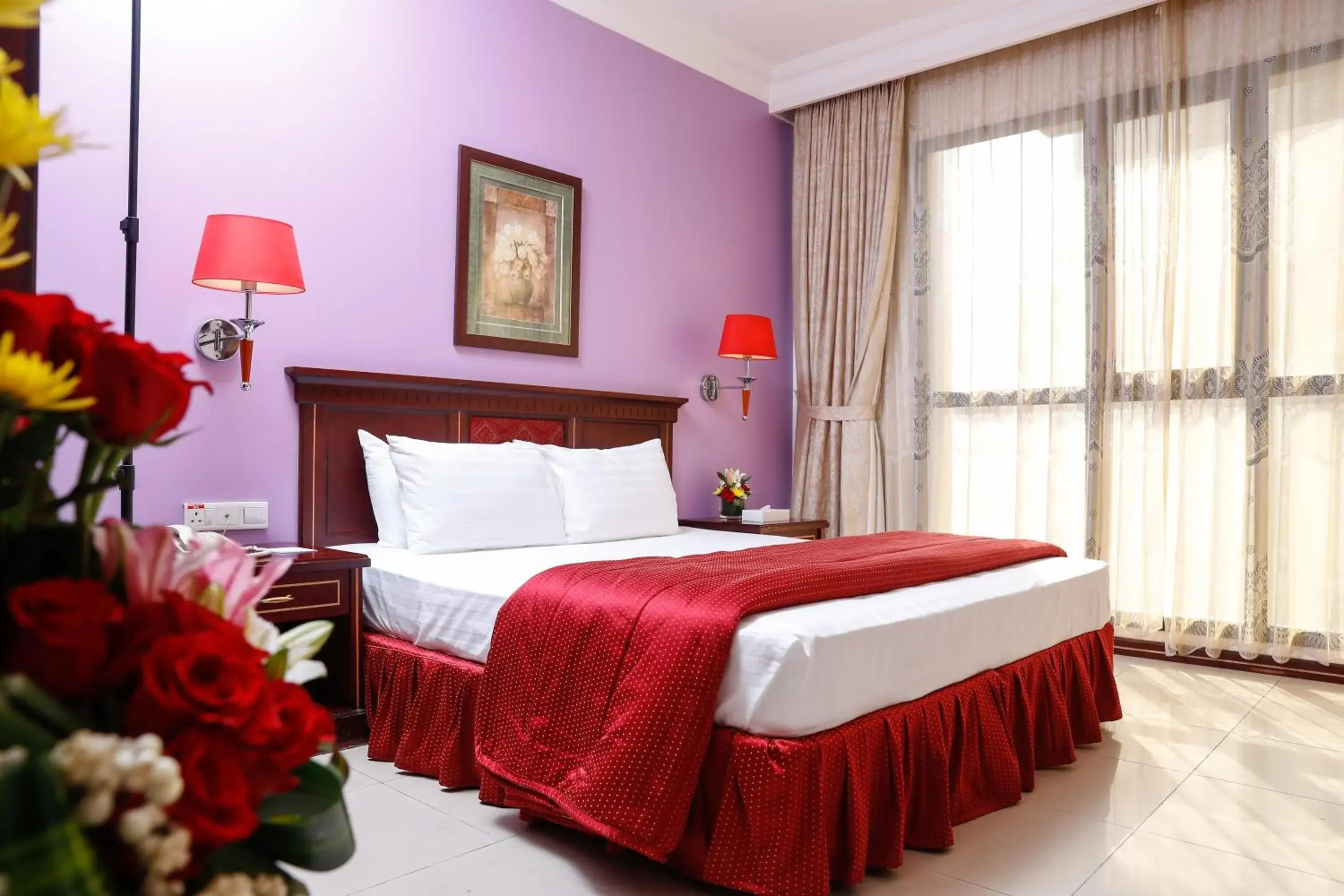 Bedroom, Bed in Taj Plaza Hotel