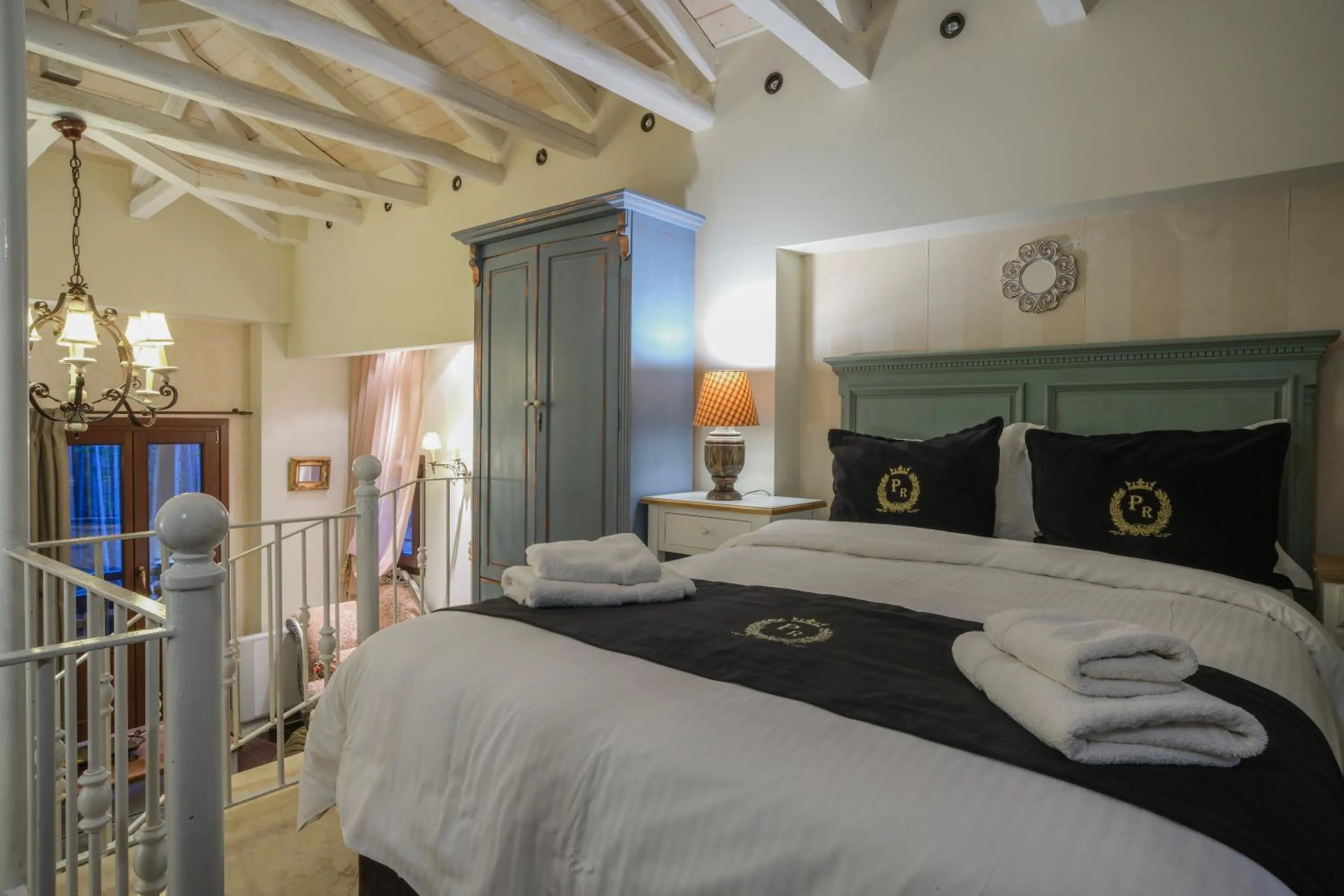 Photo of the whole room, Bed in Pindos Resort