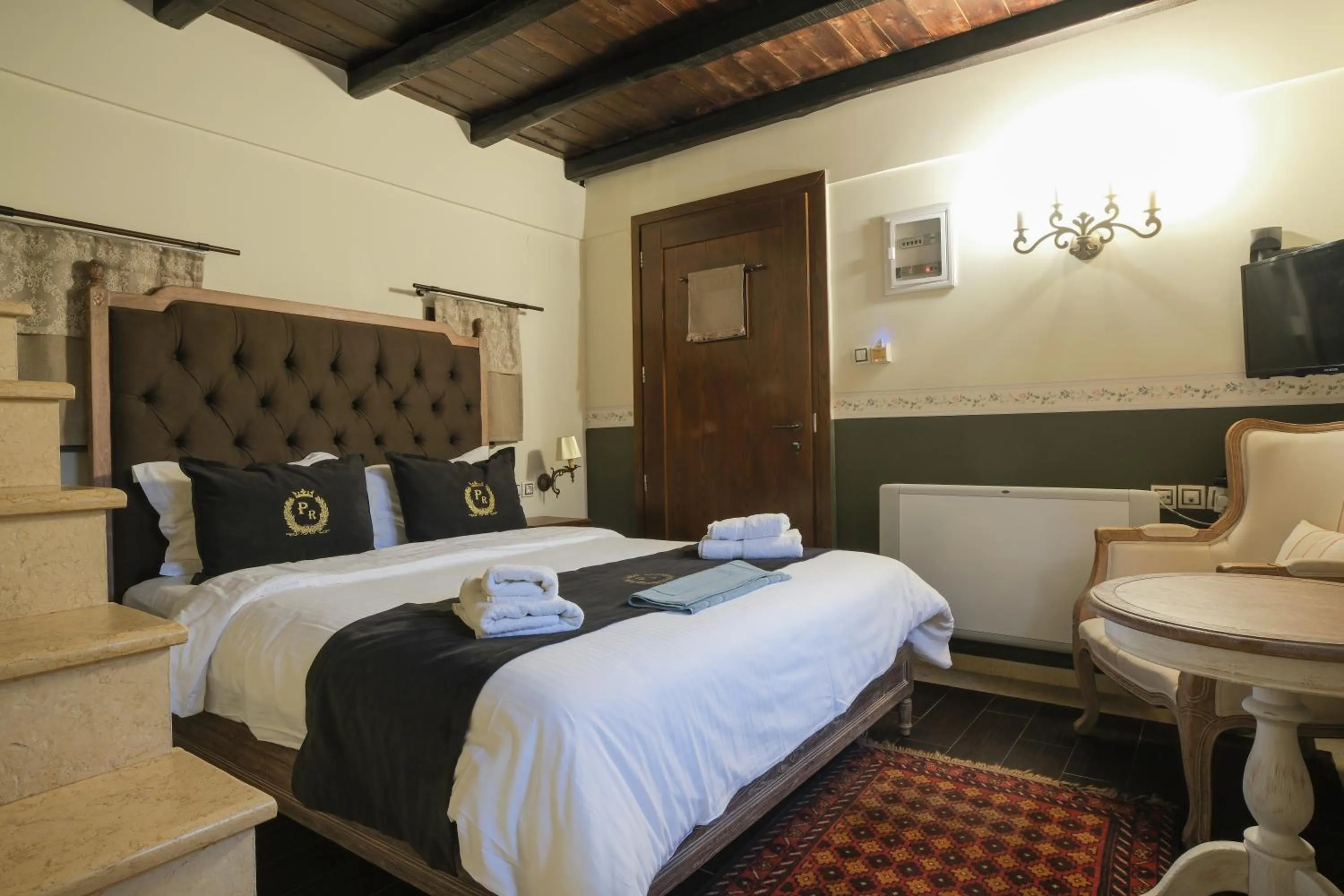 Photo of the whole room, Bed in Pindos Resort