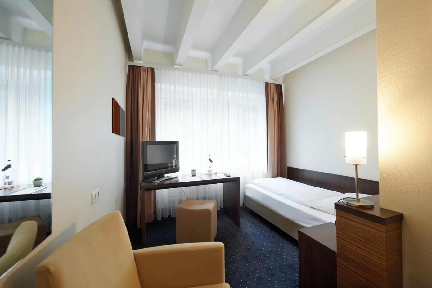 Bed in Hotel Silicium