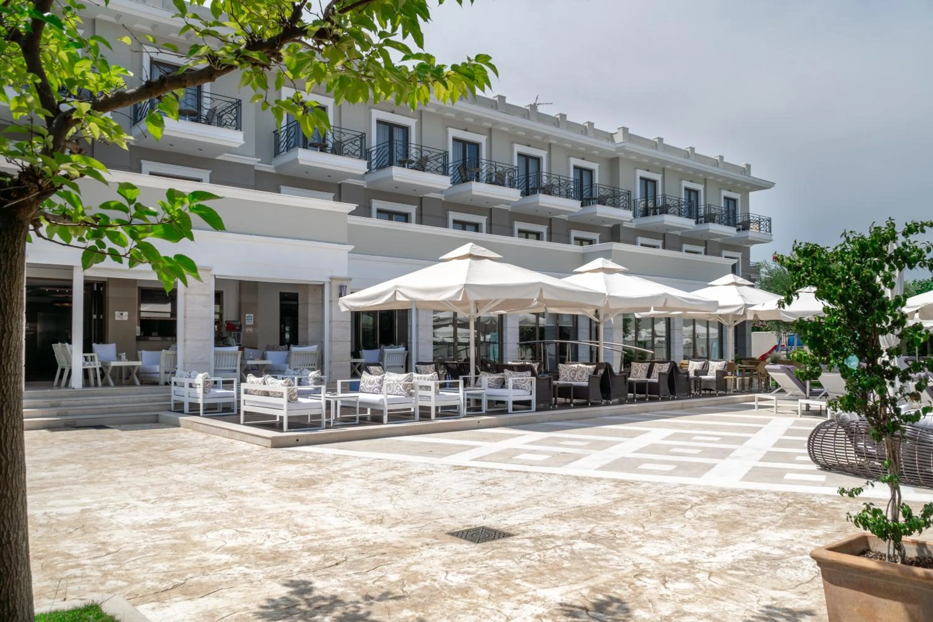 Danai Hotel