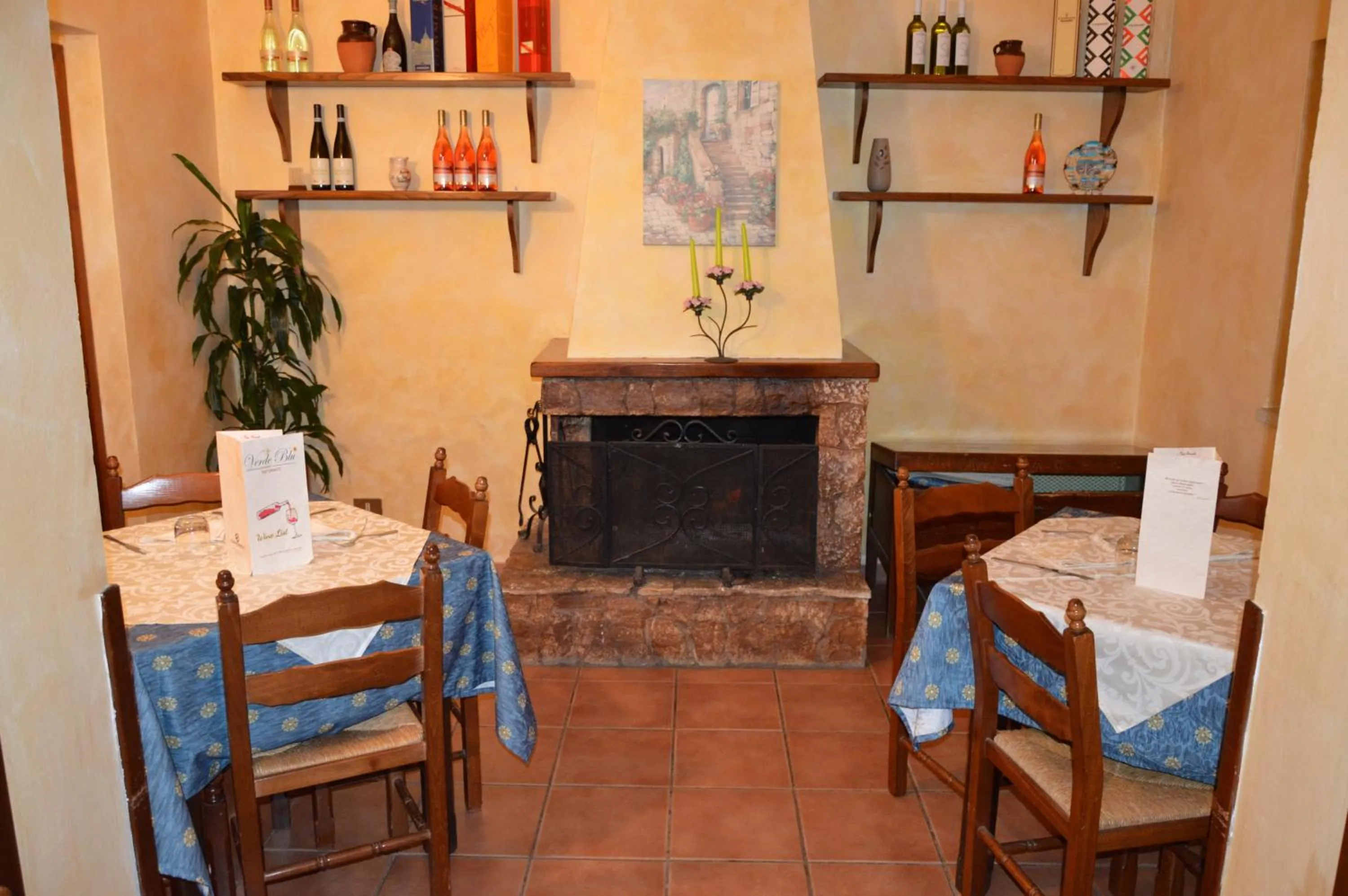 Restaurant/places to eat in Residence Verde Blu