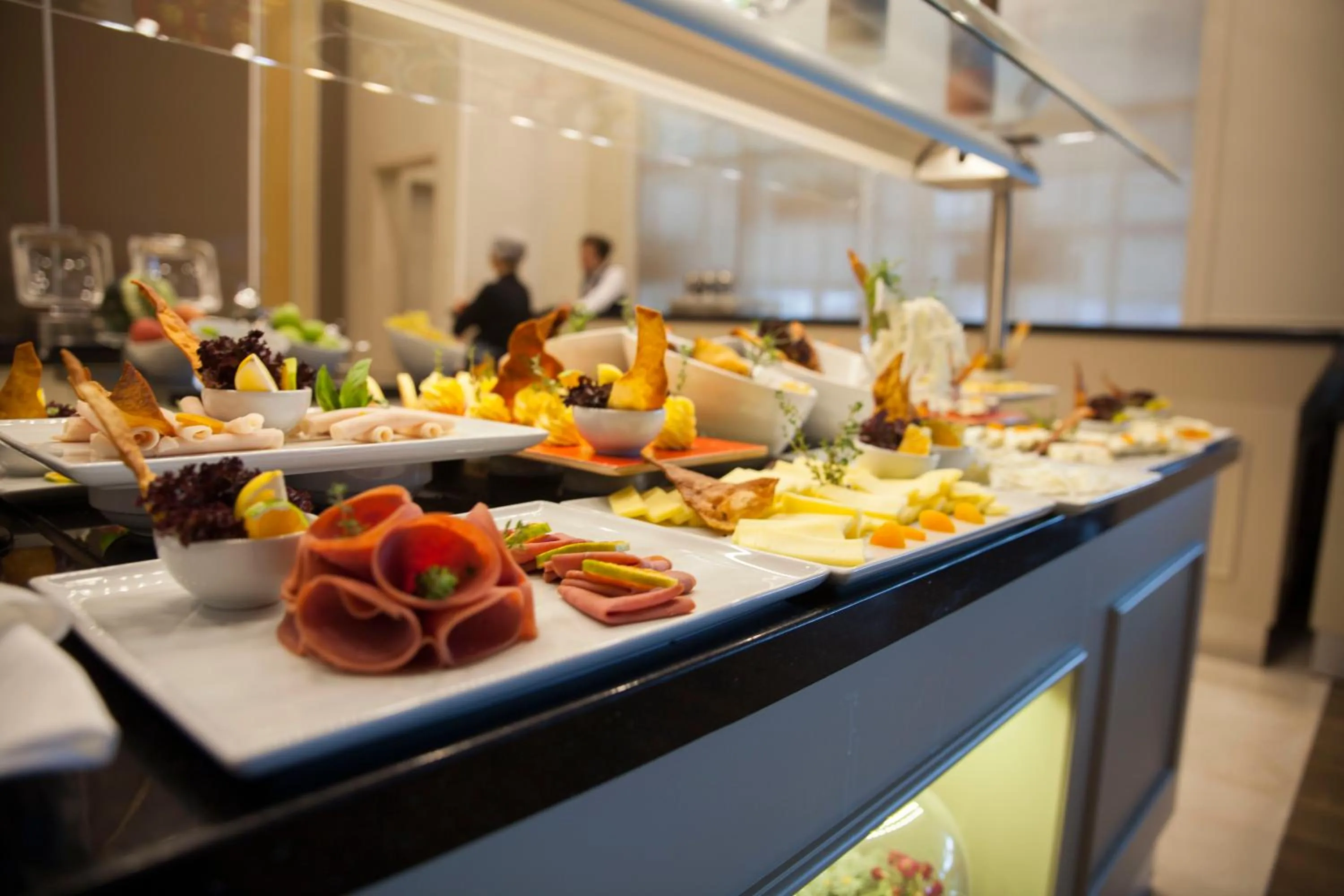 Buffet breakfast in Hm Commerce Hotel