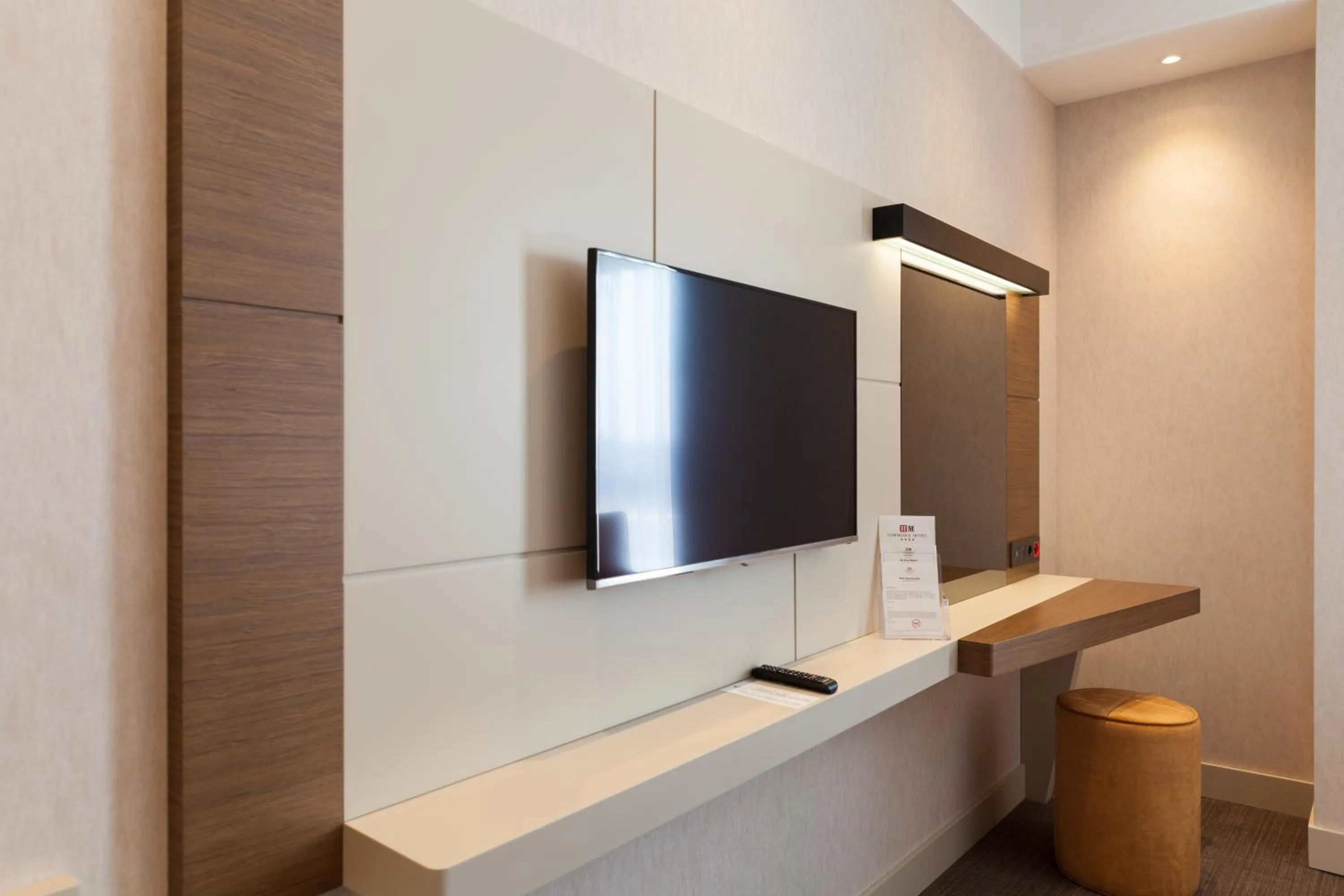 TV and multimedia in Hm Commerce Hotel