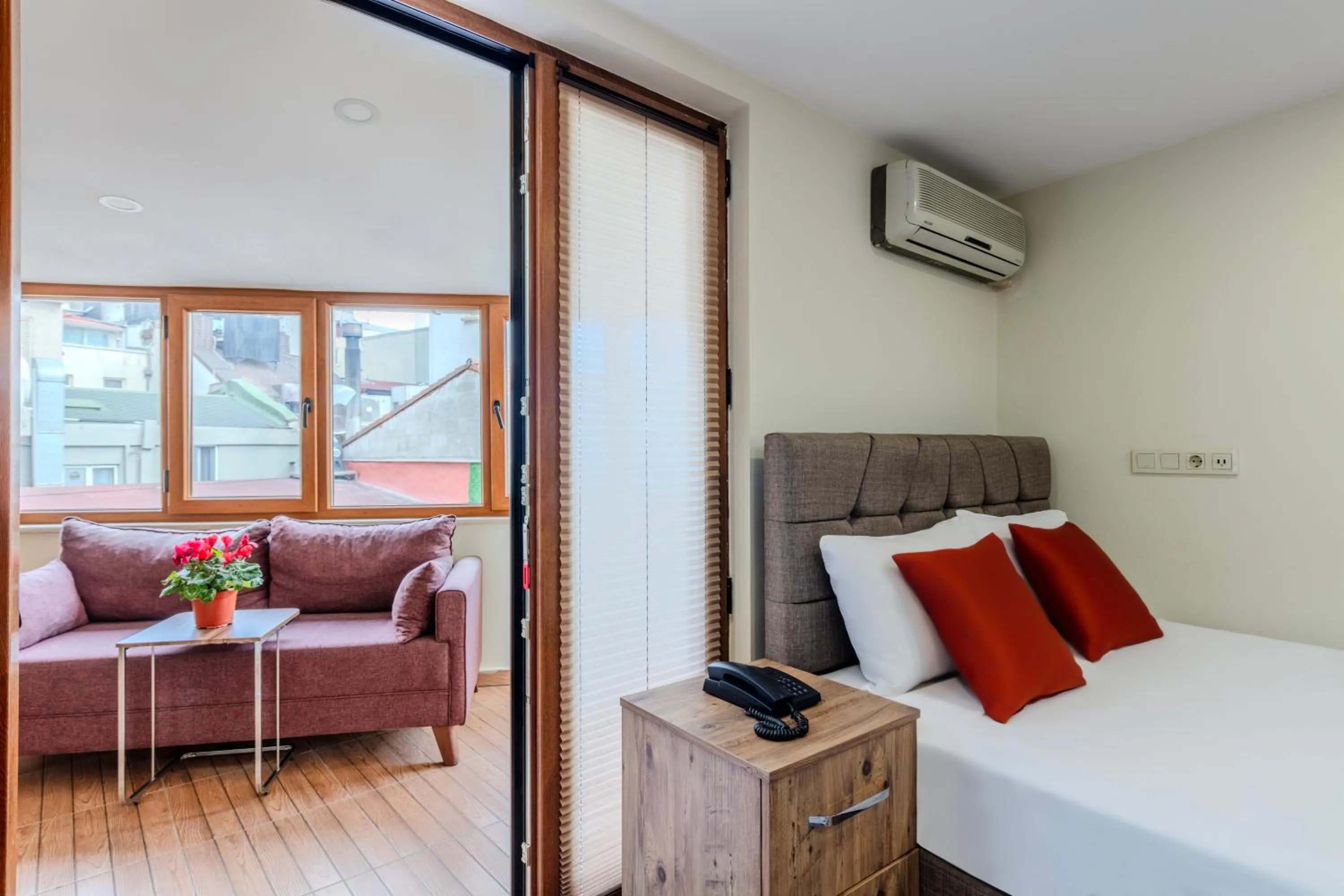 Bed in Hotel Silviya