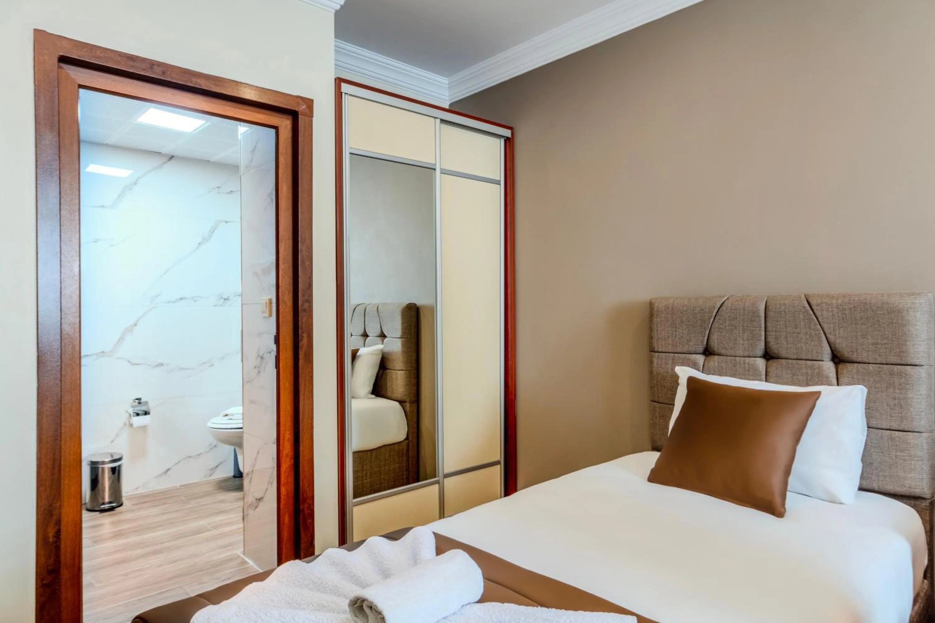 Bed in Hotel Silviya