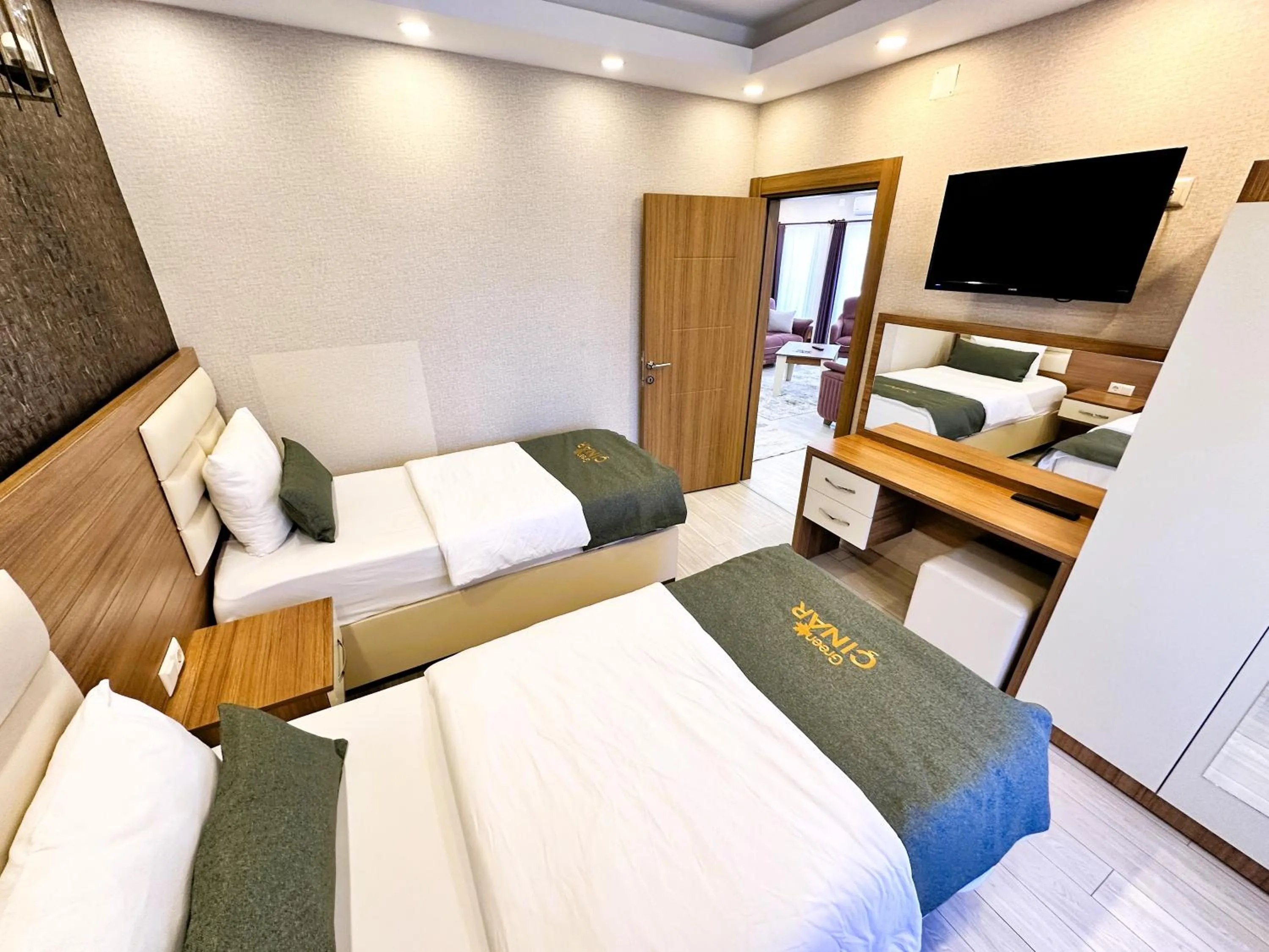 Bed in Green Cinar Apart