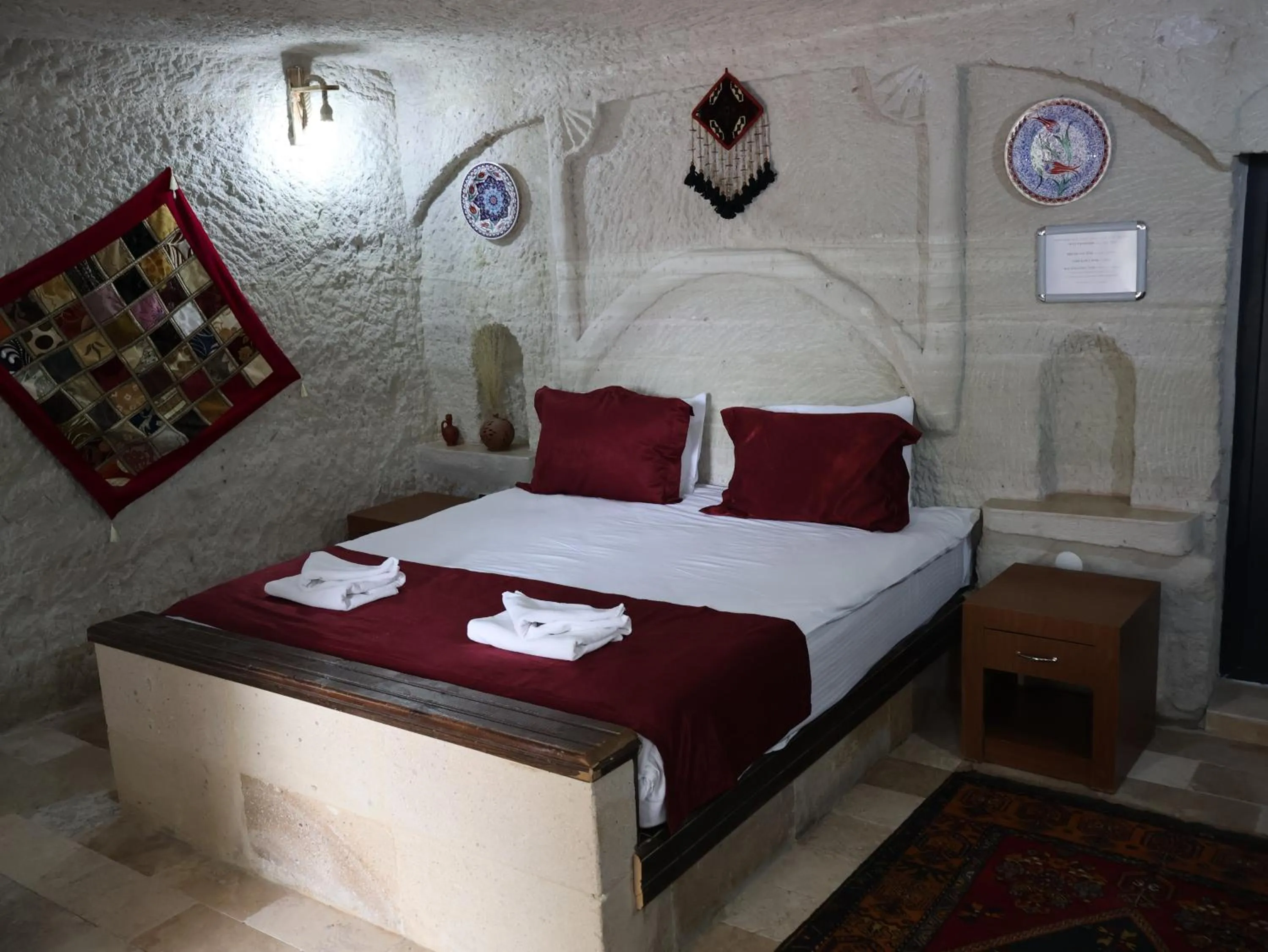 Seven Rock Cave Hotel