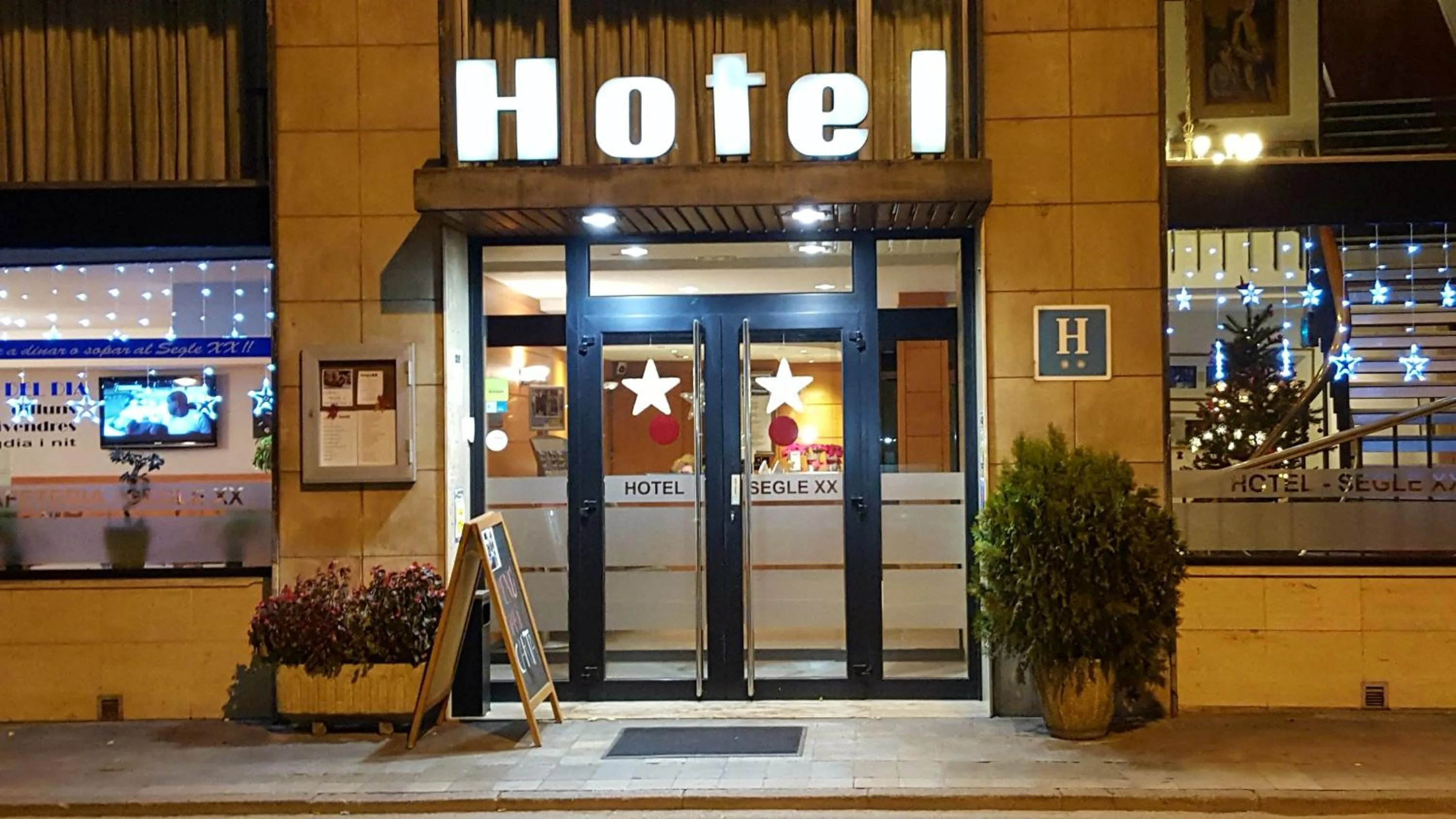 Lobby or reception in Hotel Segle XX