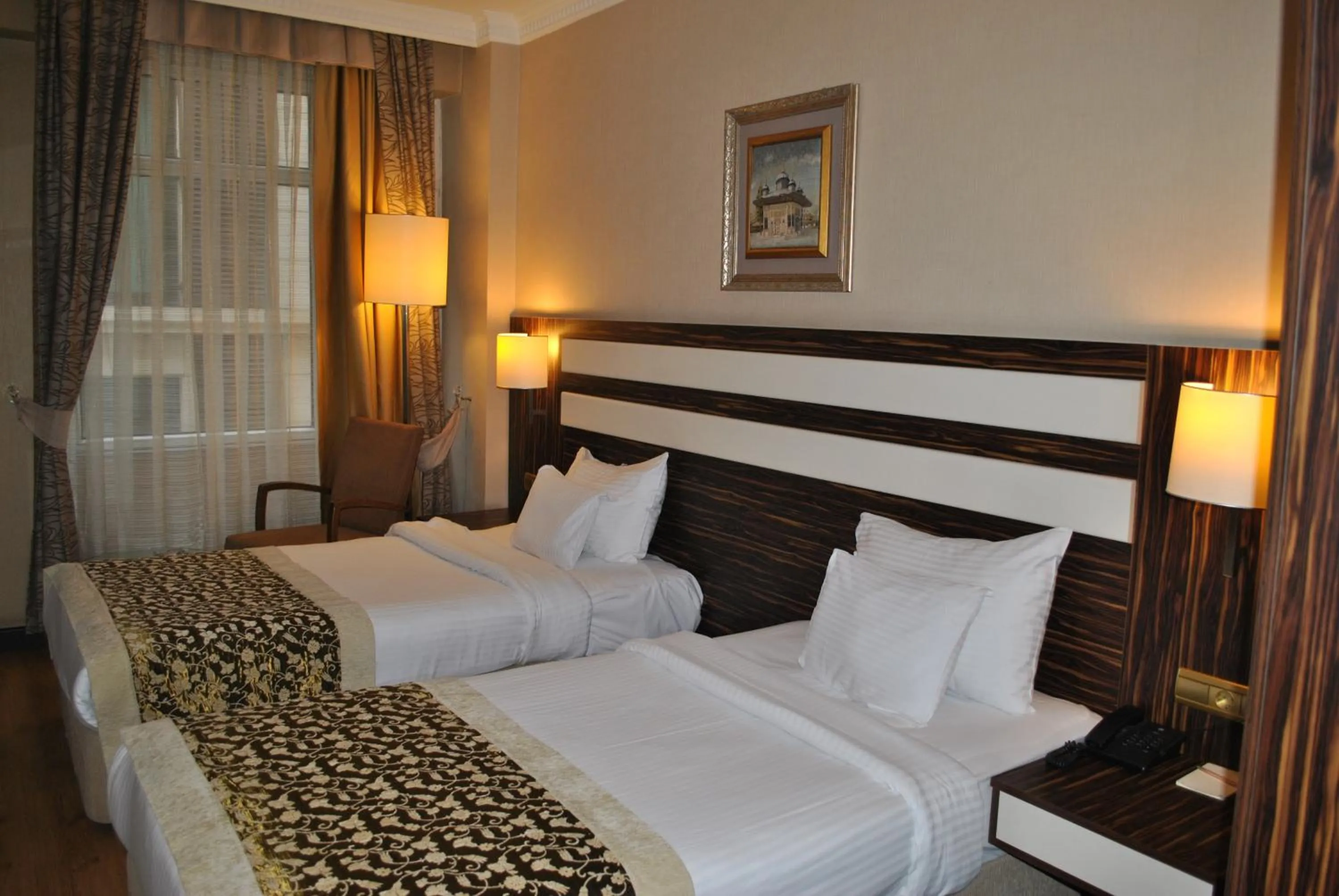 Bedroom, Bed in Akgun Hotel Beyazit