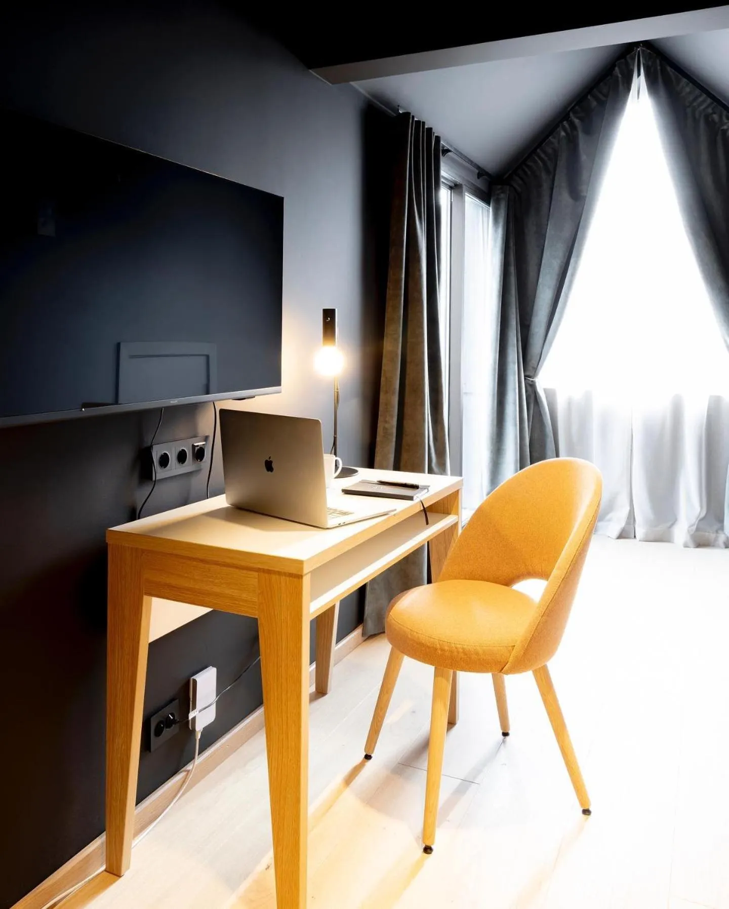 TV and multimedia in Hotel Noreg