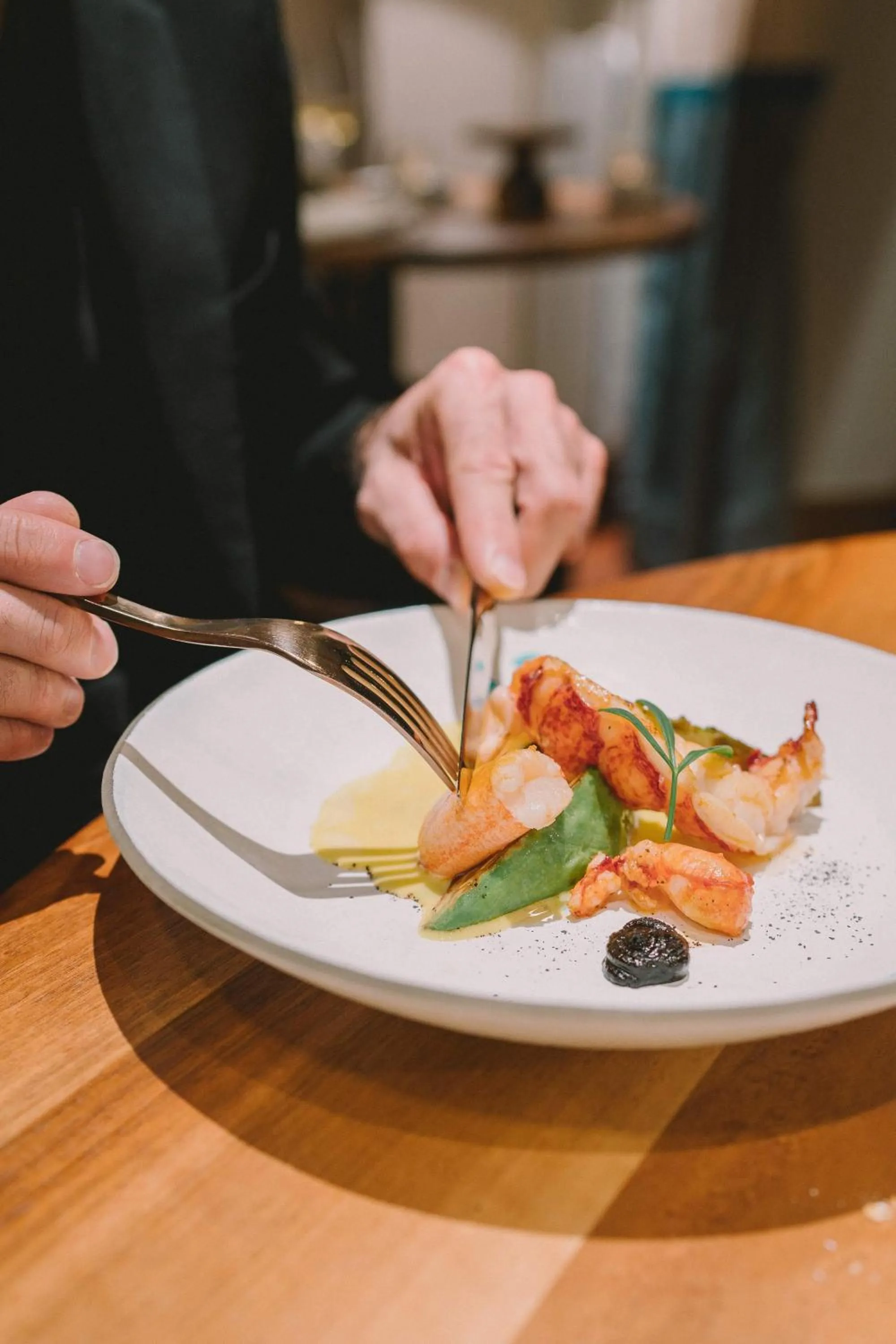 Restaurant/places to eat in Villa Tri Men