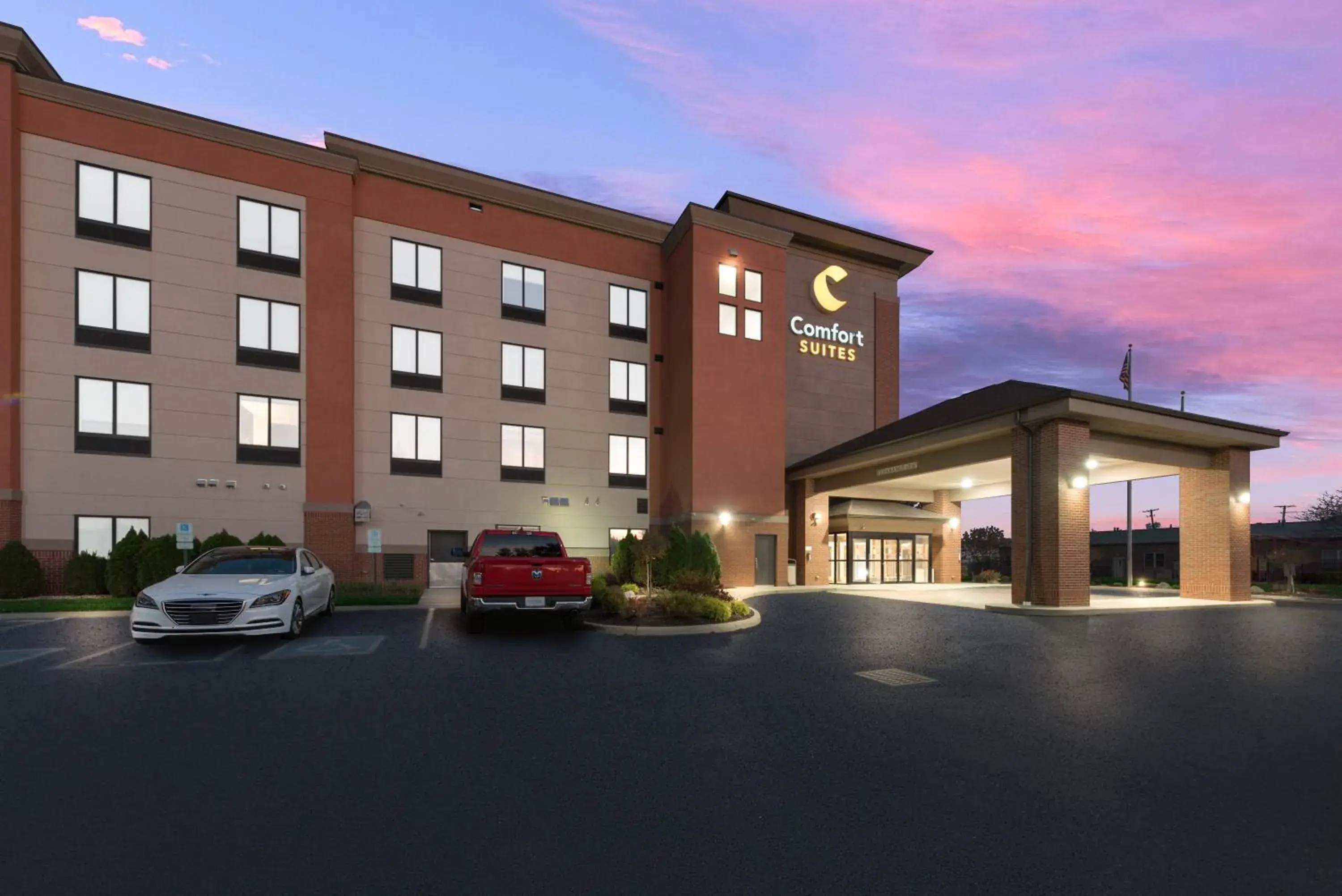 Property building in Comfort Suites Columbus East Broad Property building in Comfort Suites Columbus East Broad