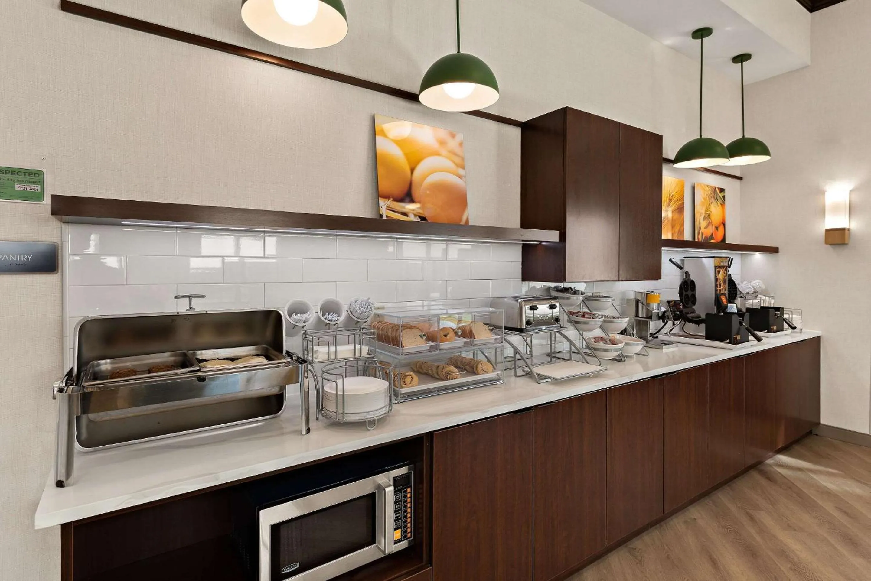 Breakfast in Comfort Suites Columbus East Broad