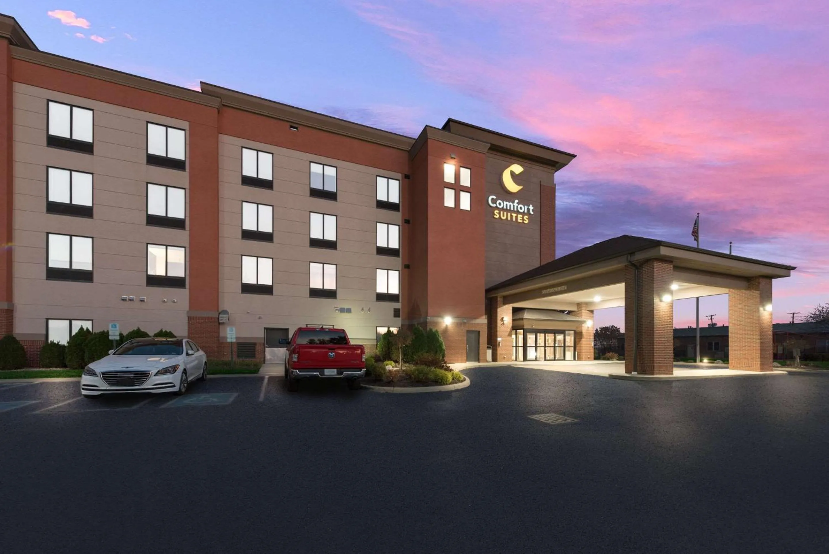 Property building in Comfort Suites Columbus East Broad