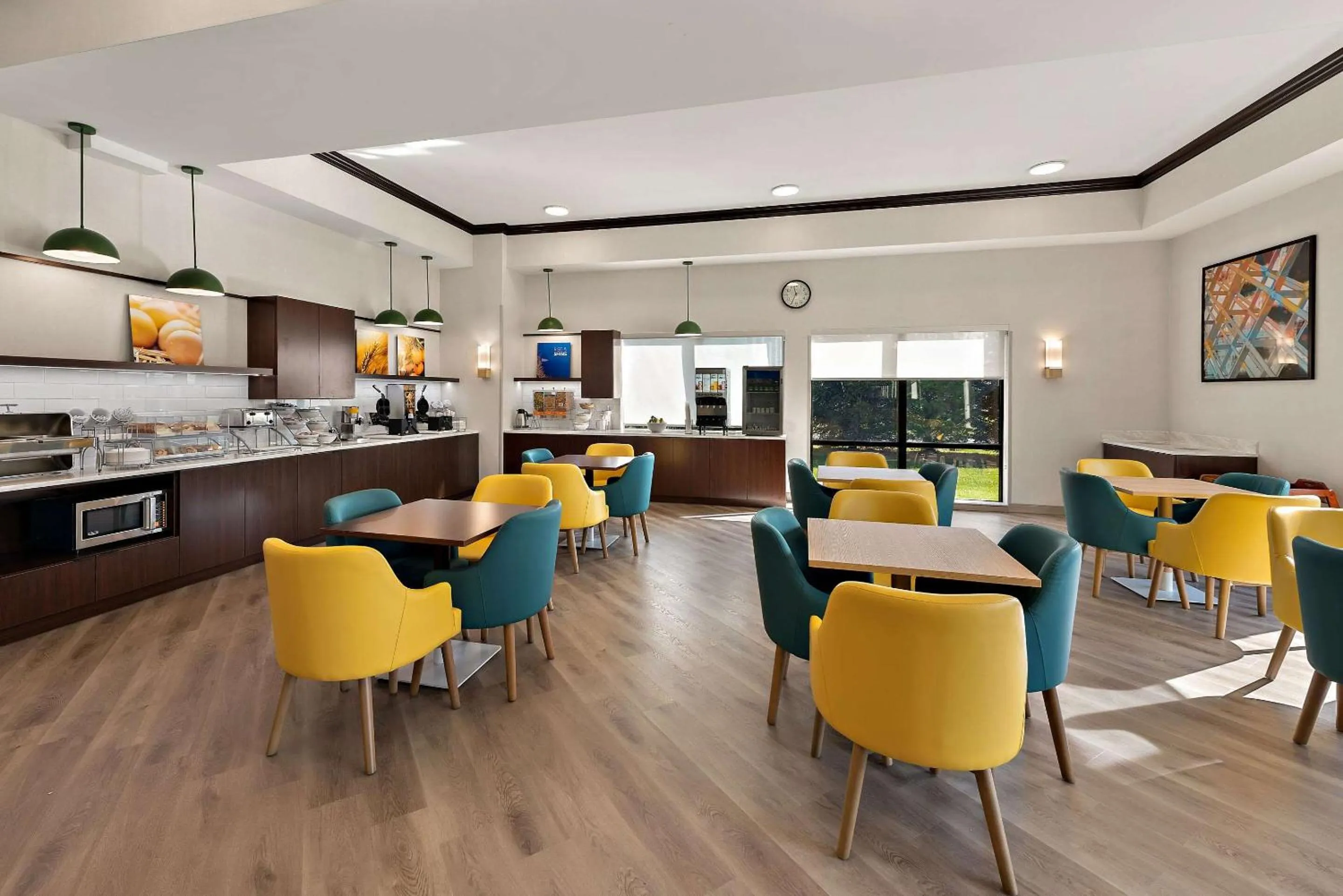 Breakfast in Comfort Suites Columbus East Broad