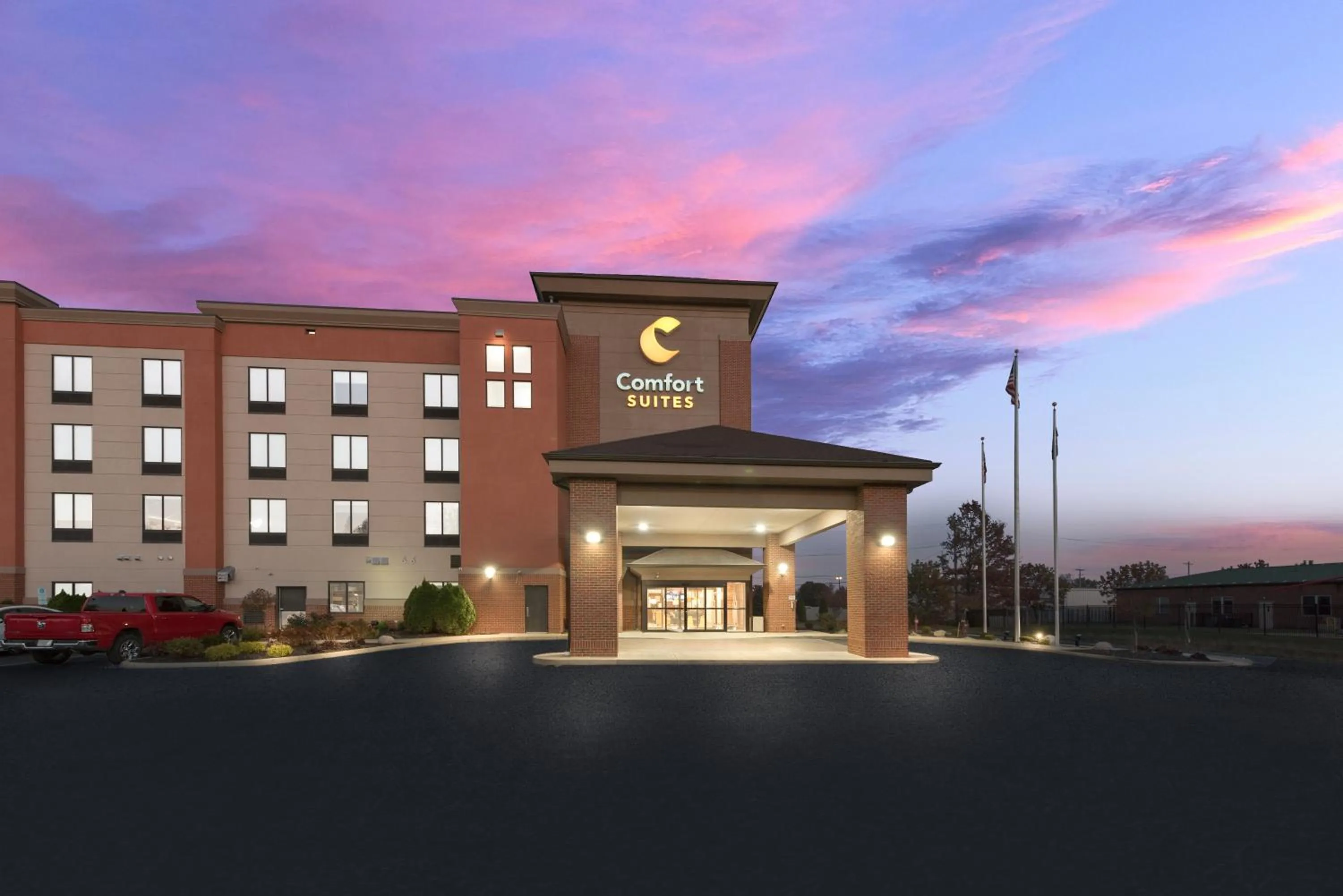 Property building in Comfort Suites Columbus East Broad