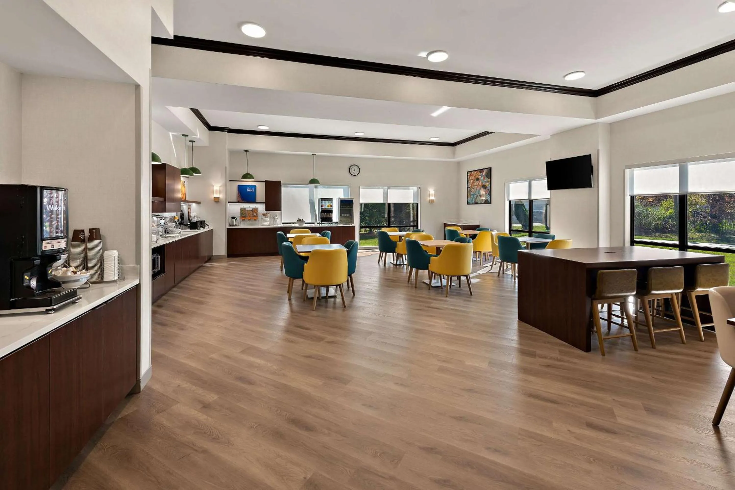 Breakfast in Comfort Suites Columbus East Broad