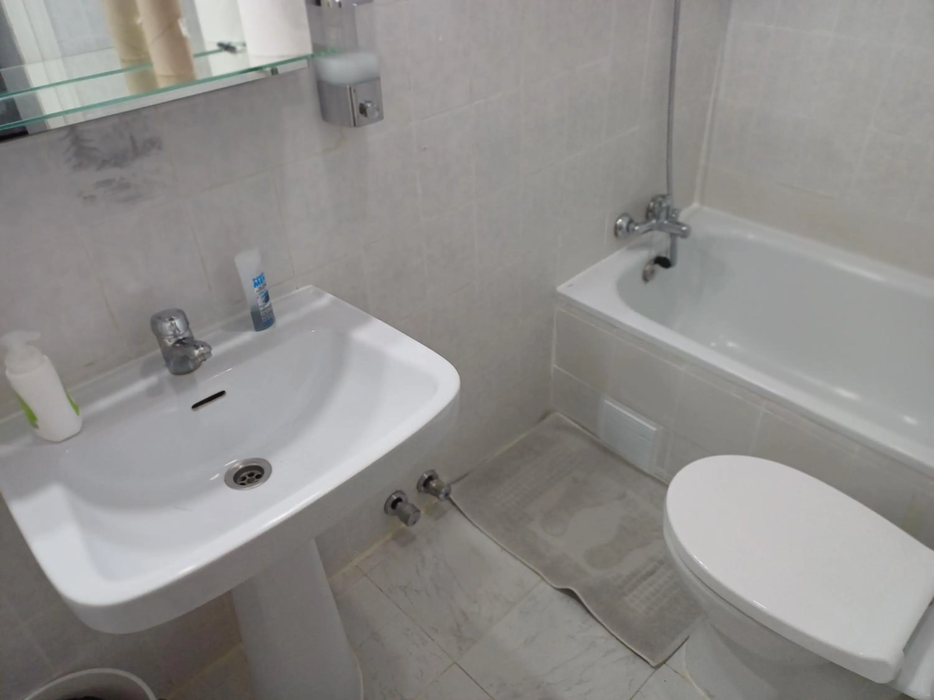 Bath in Estudio Grande Madrid Centro
