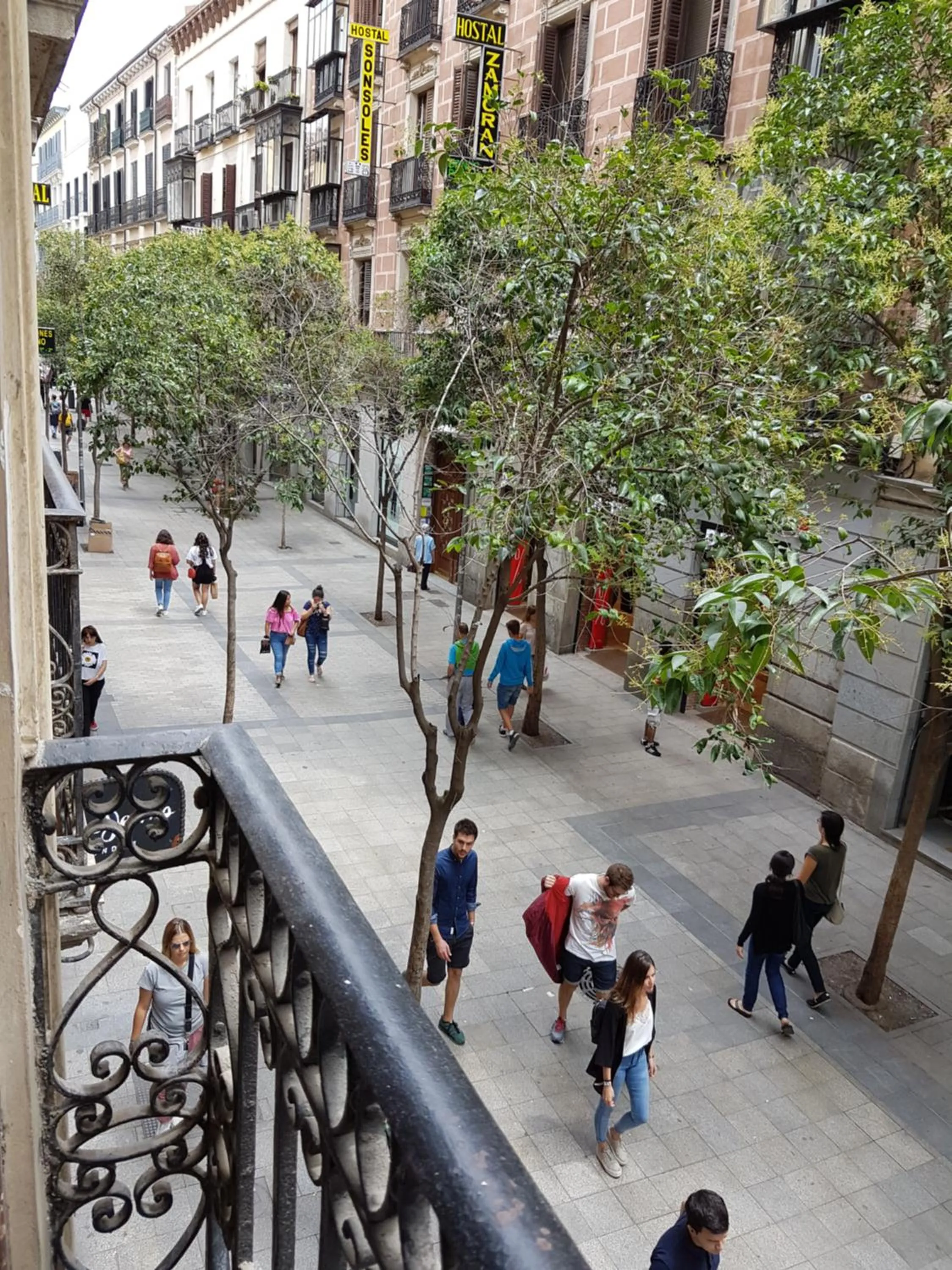 Street view in Estudio Grande Madrid Centro