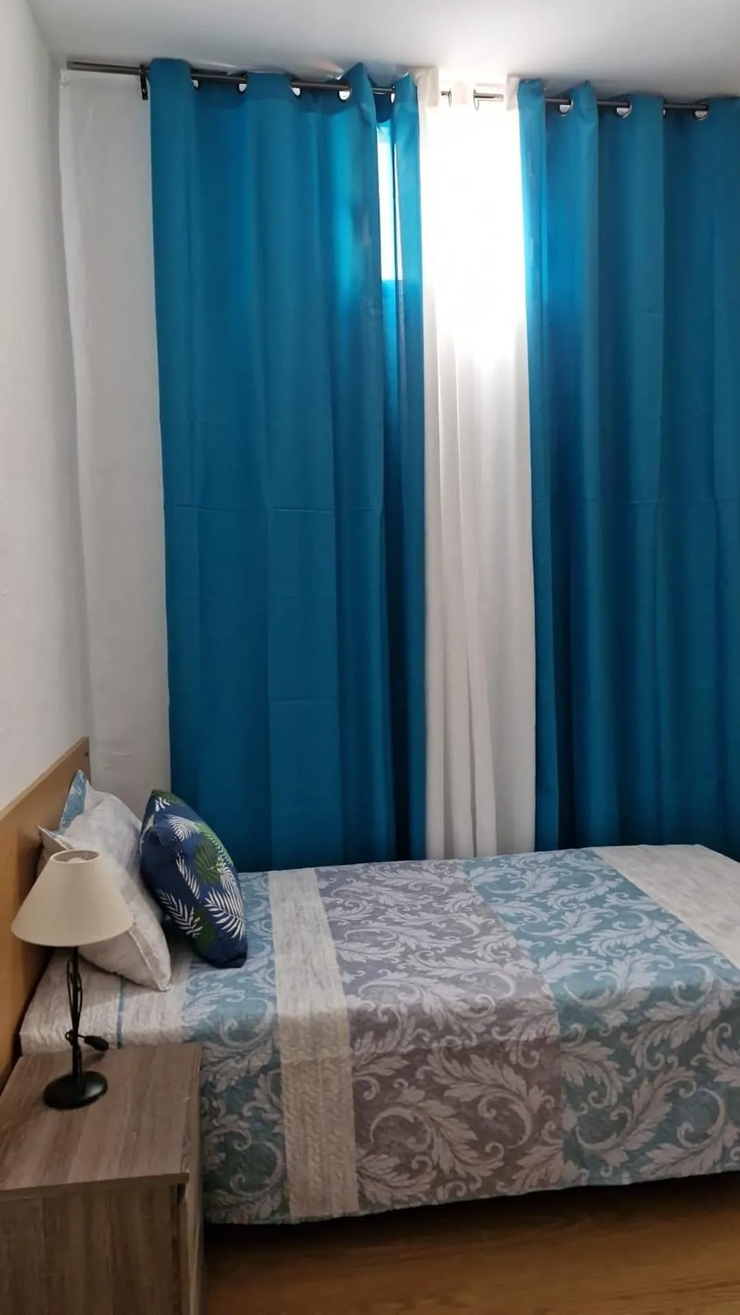 Bed in Estudio Grande Madrid Centro