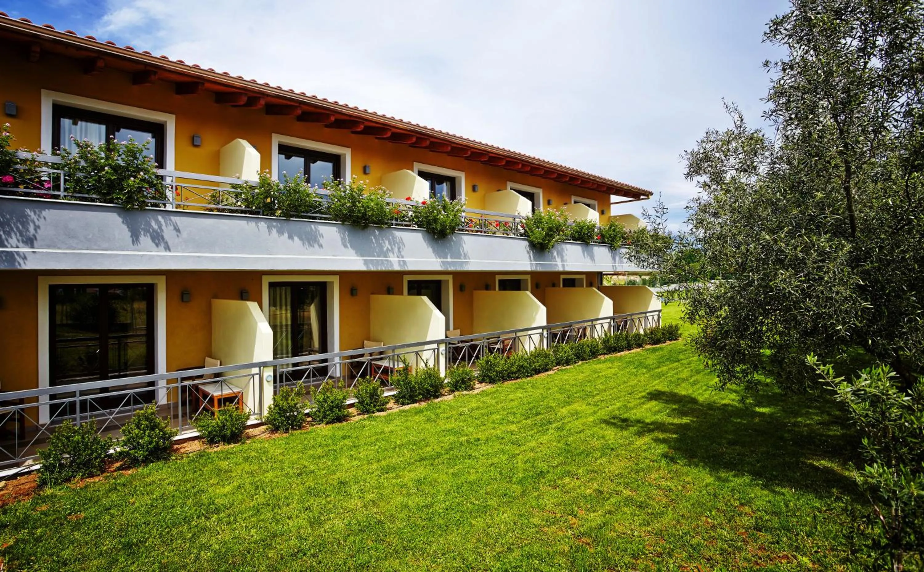 Property building in Miramare