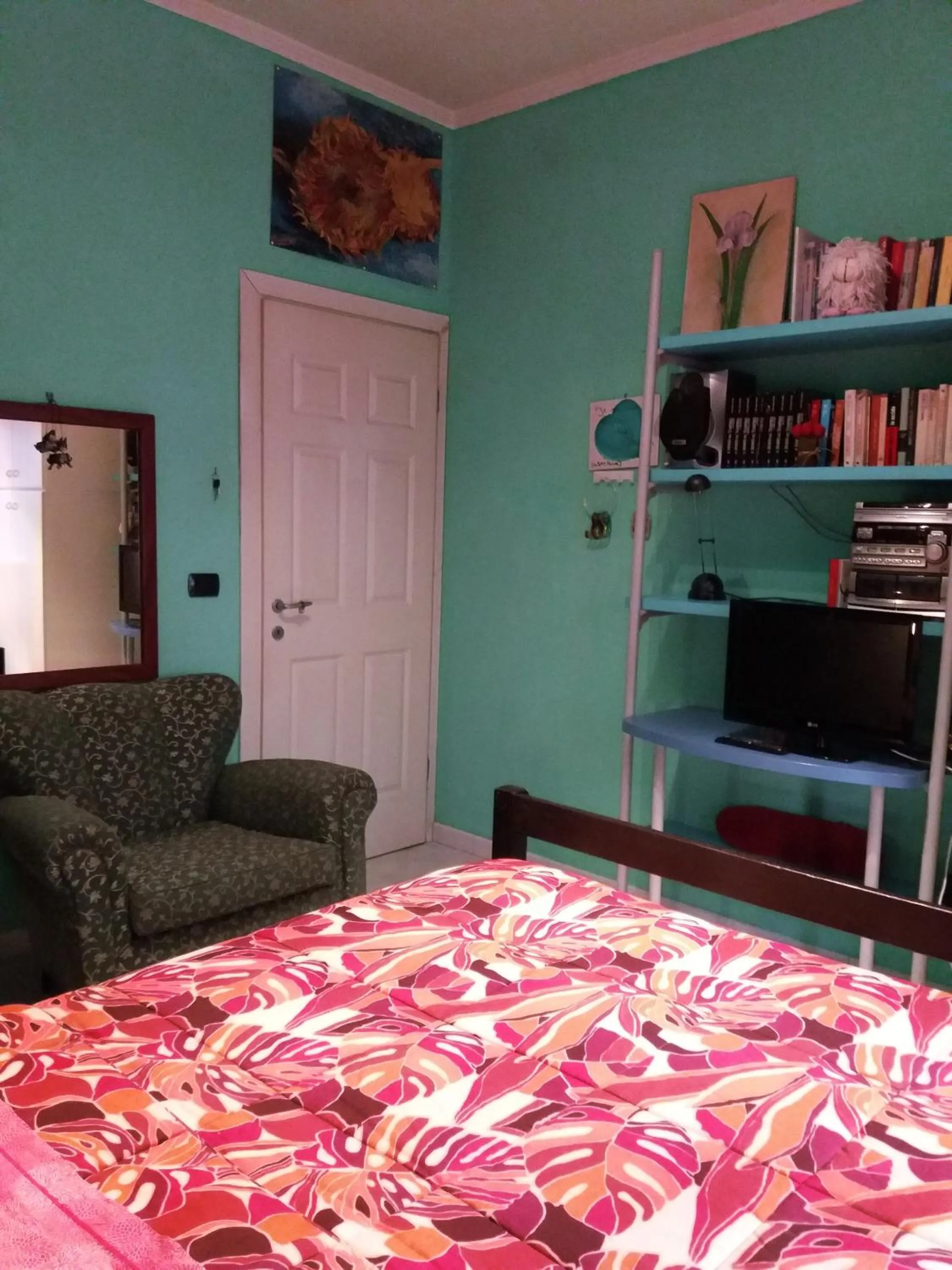 Photo of the whole room in Anna Vì Guest Home