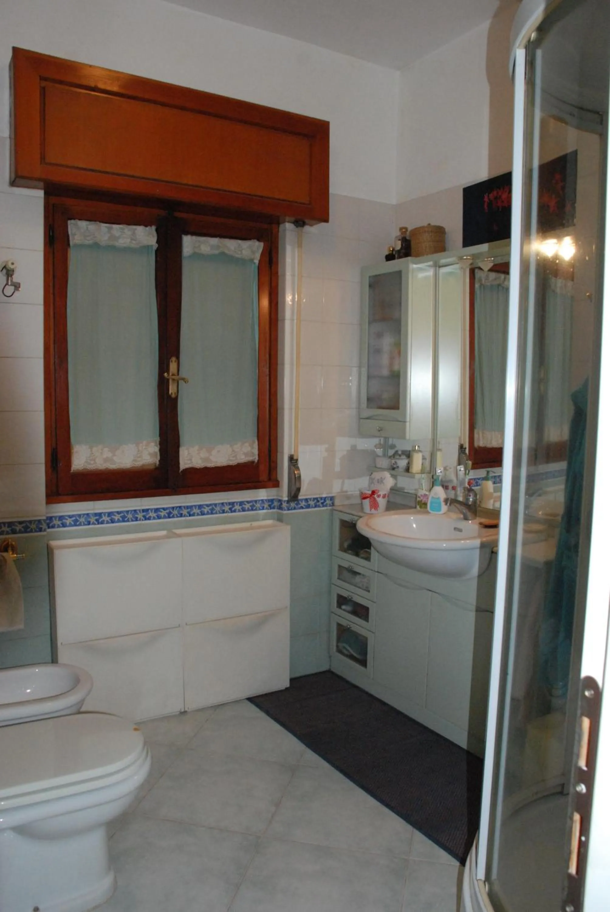 Shower in Anna Vì Guest Home