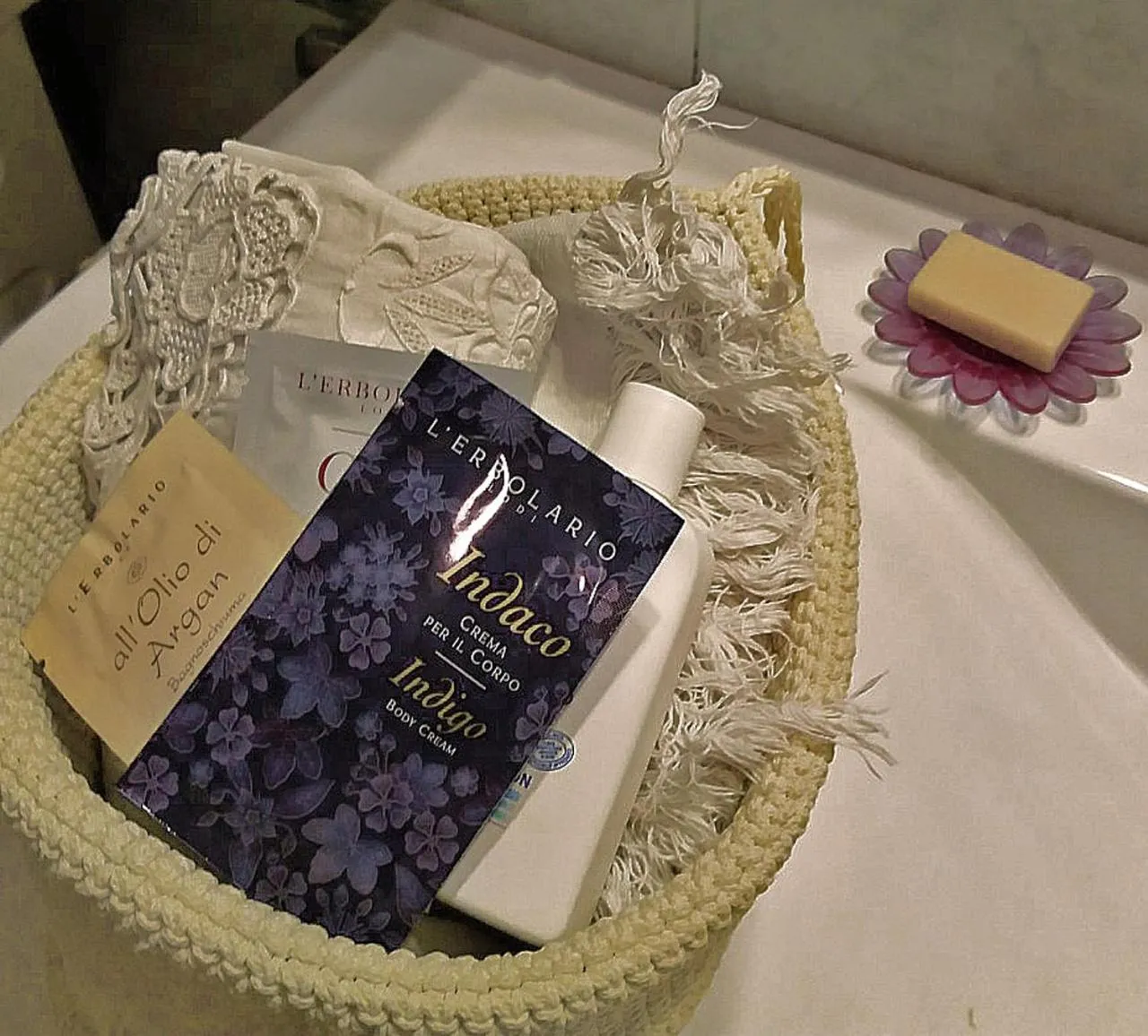 Bathroom in Anna Vì Guest Home